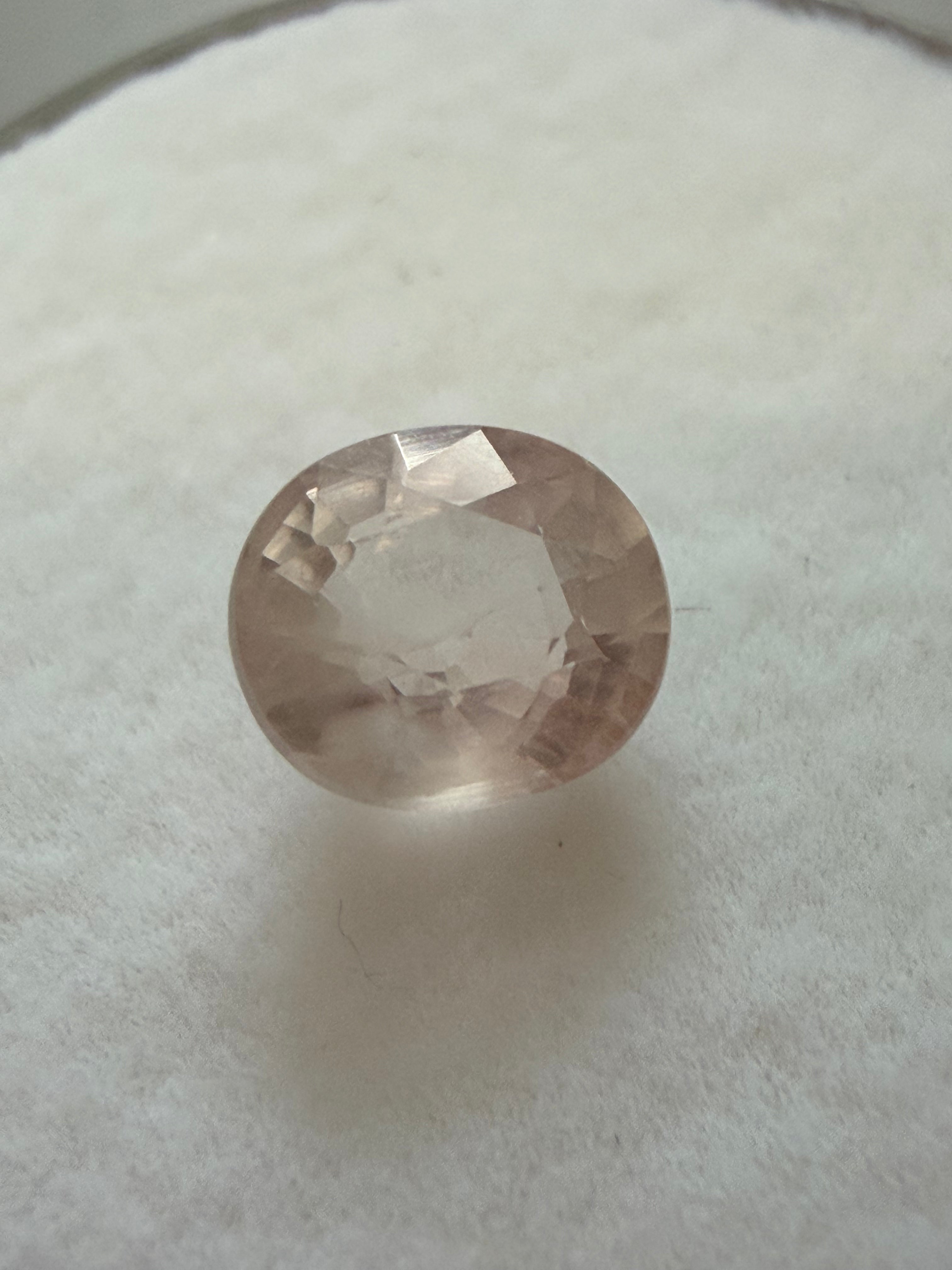 Natural Pale Pink Sapphire Oval 6x5.2mm 1.10cts