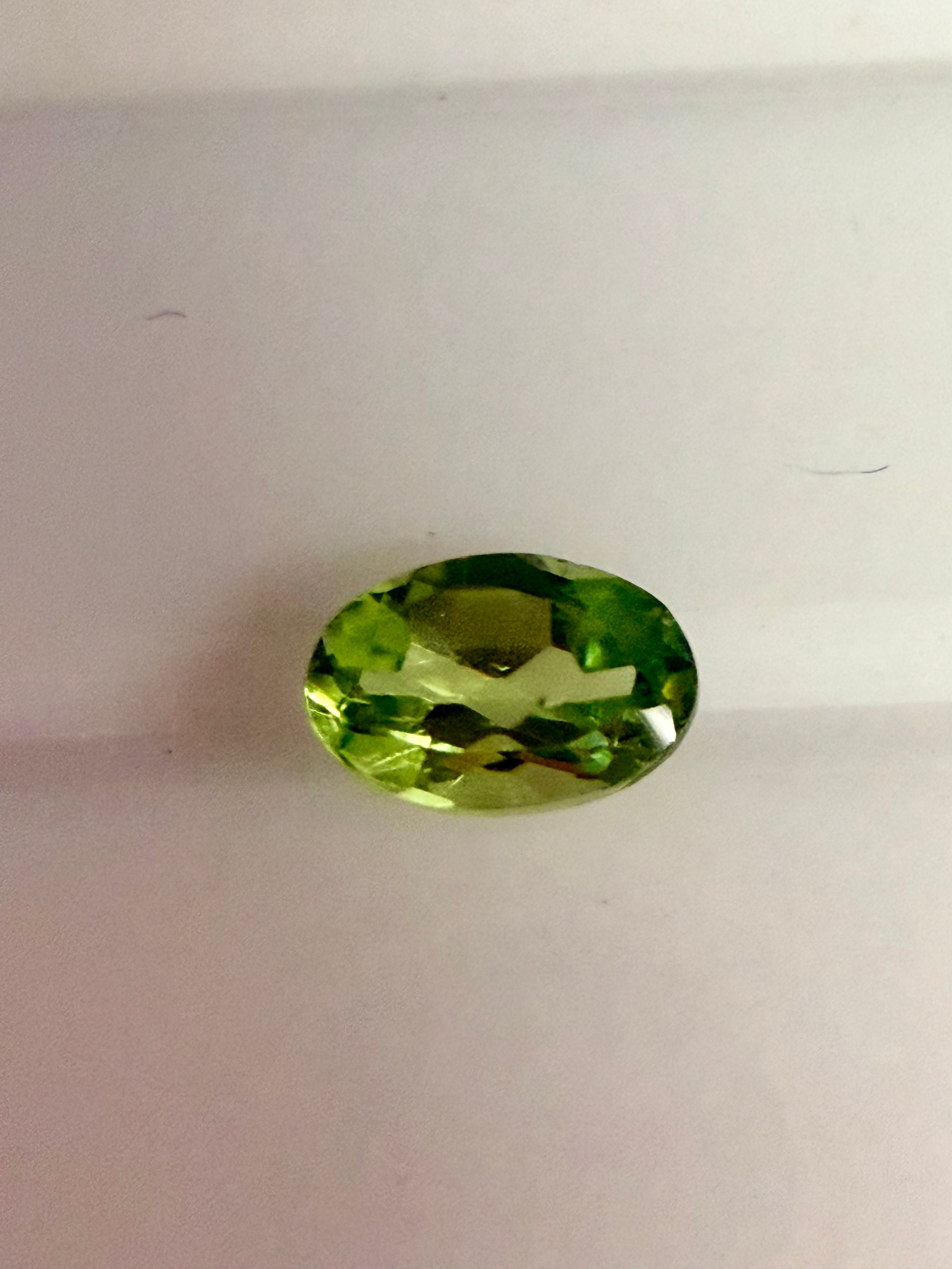 Peridot Oval 6x4mm