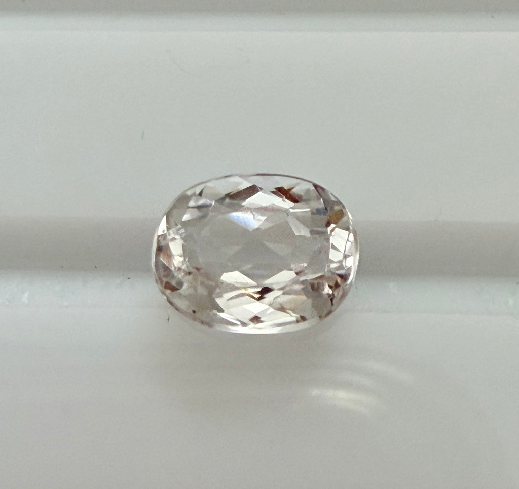 Kunzite Oval 9x7mm 2.28ct
