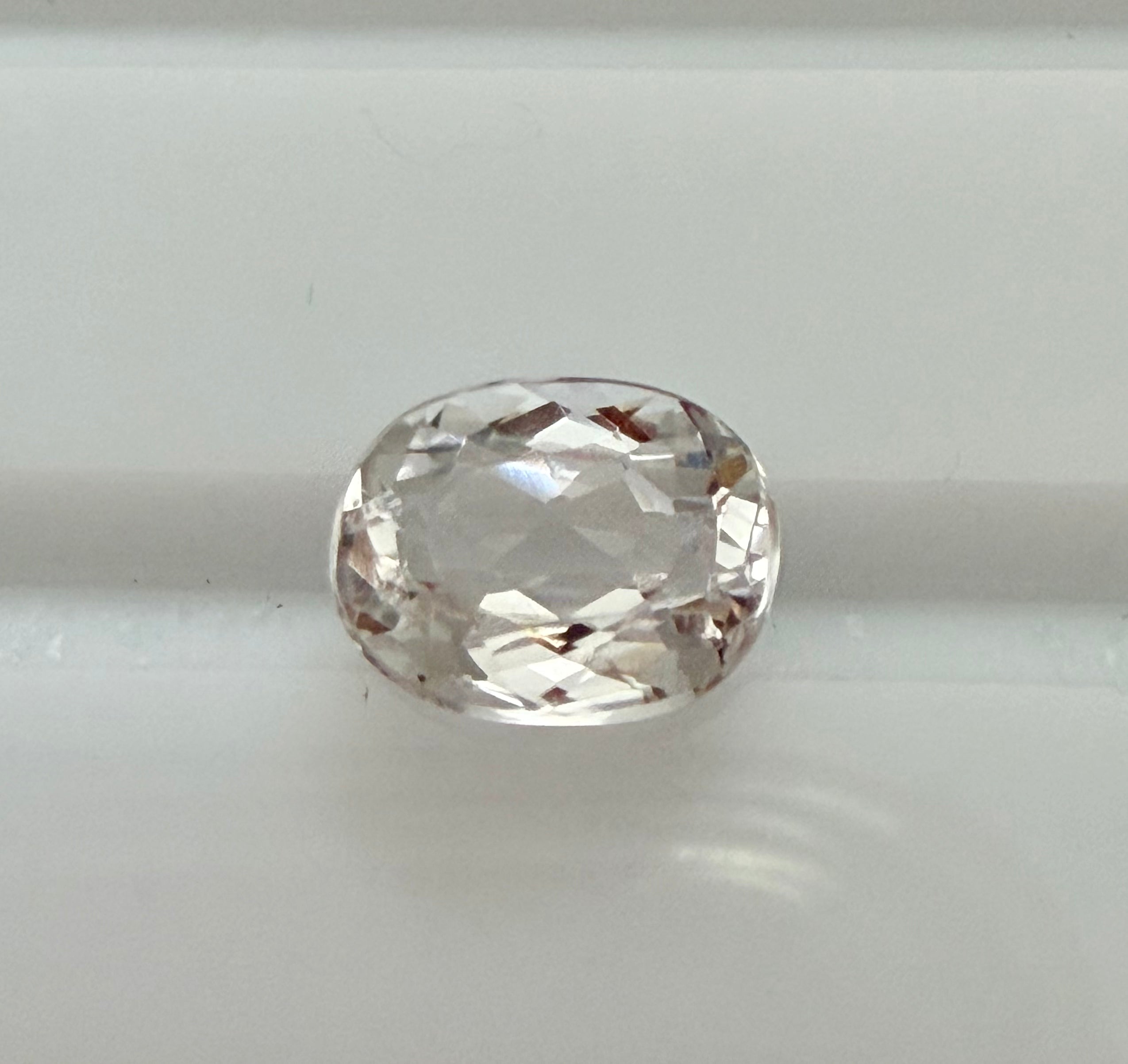 Kunzite Oval 9x7mm 2.28ct