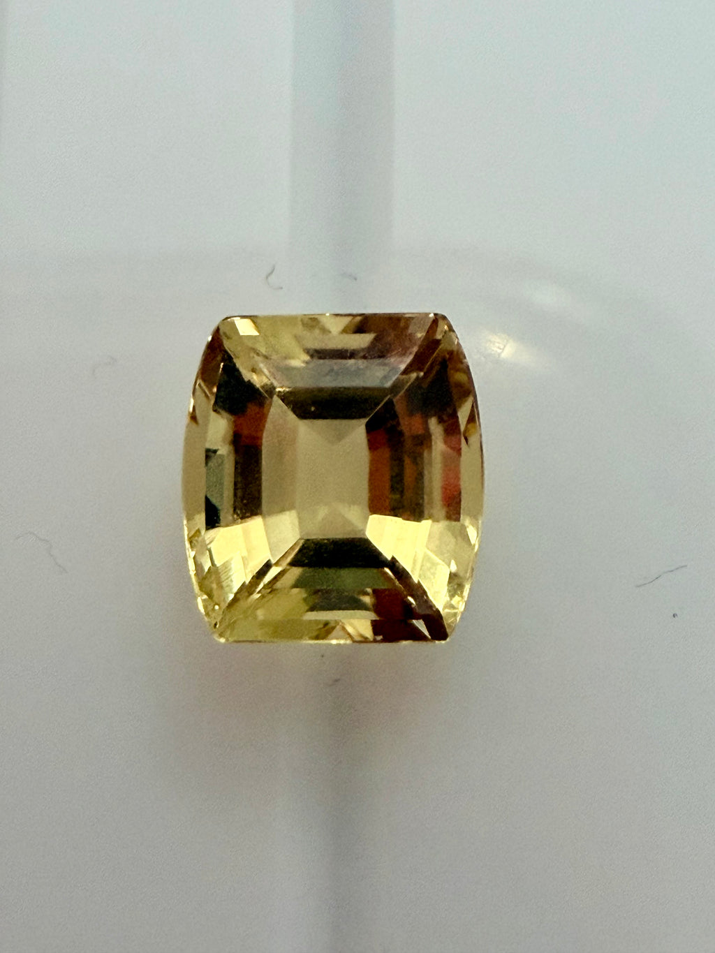 Yellow Beryl Fancy Cut 6.1x5.6mm 1.41ct