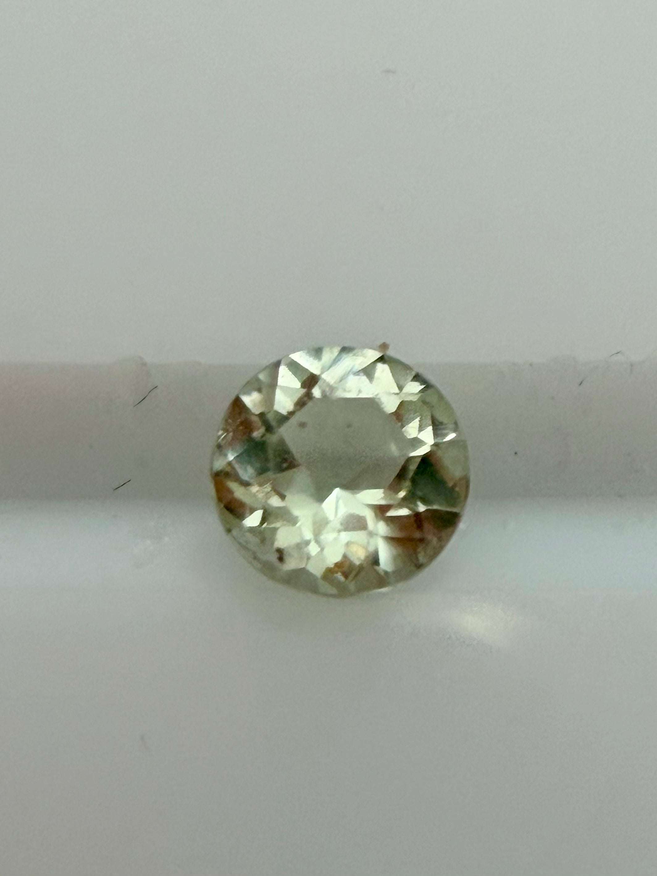 Green Tourmaline Ken Cut Round 4.6mm 0.34ct