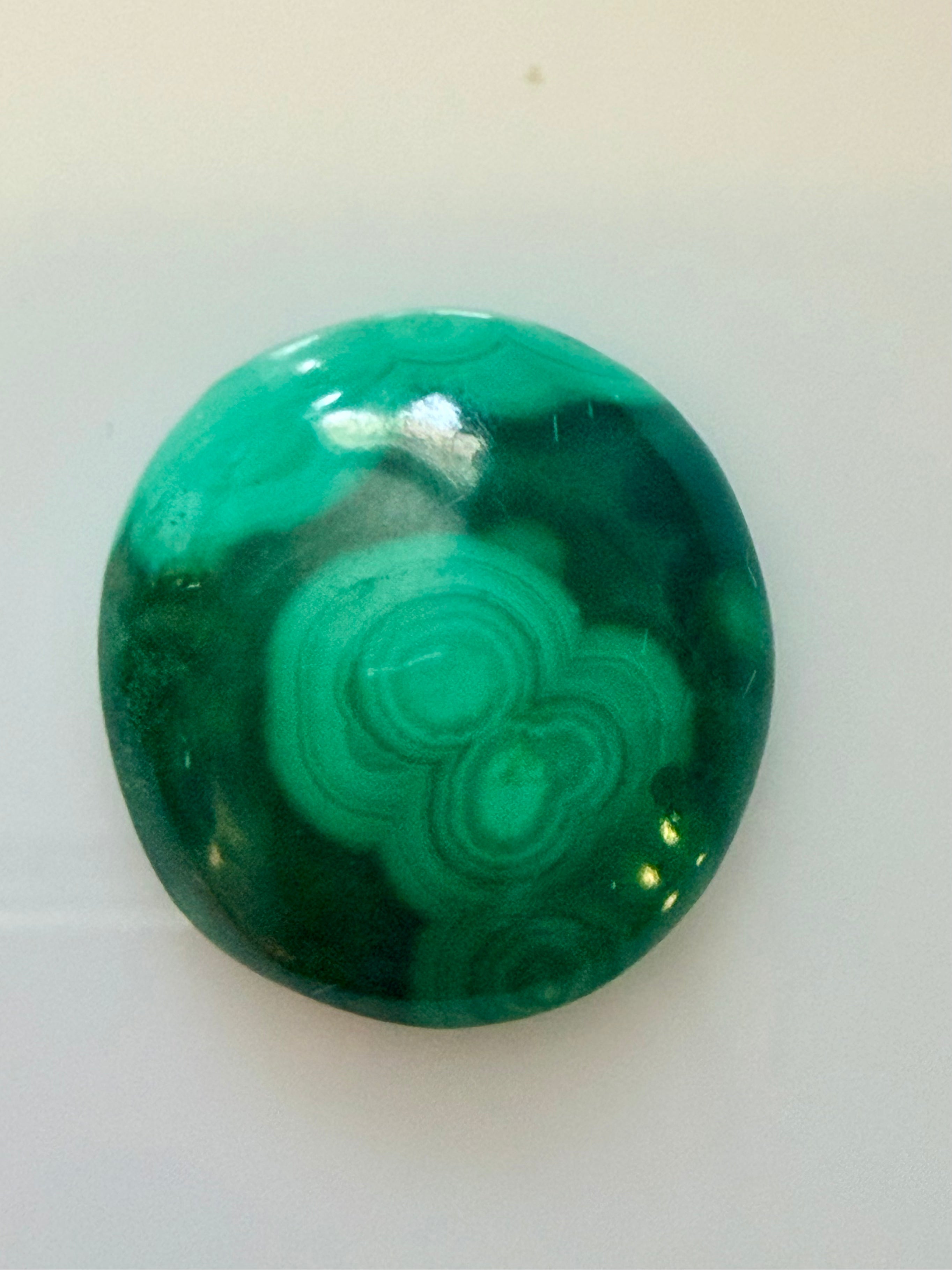 Malachite Oval 19.5x18mm 18.75cts