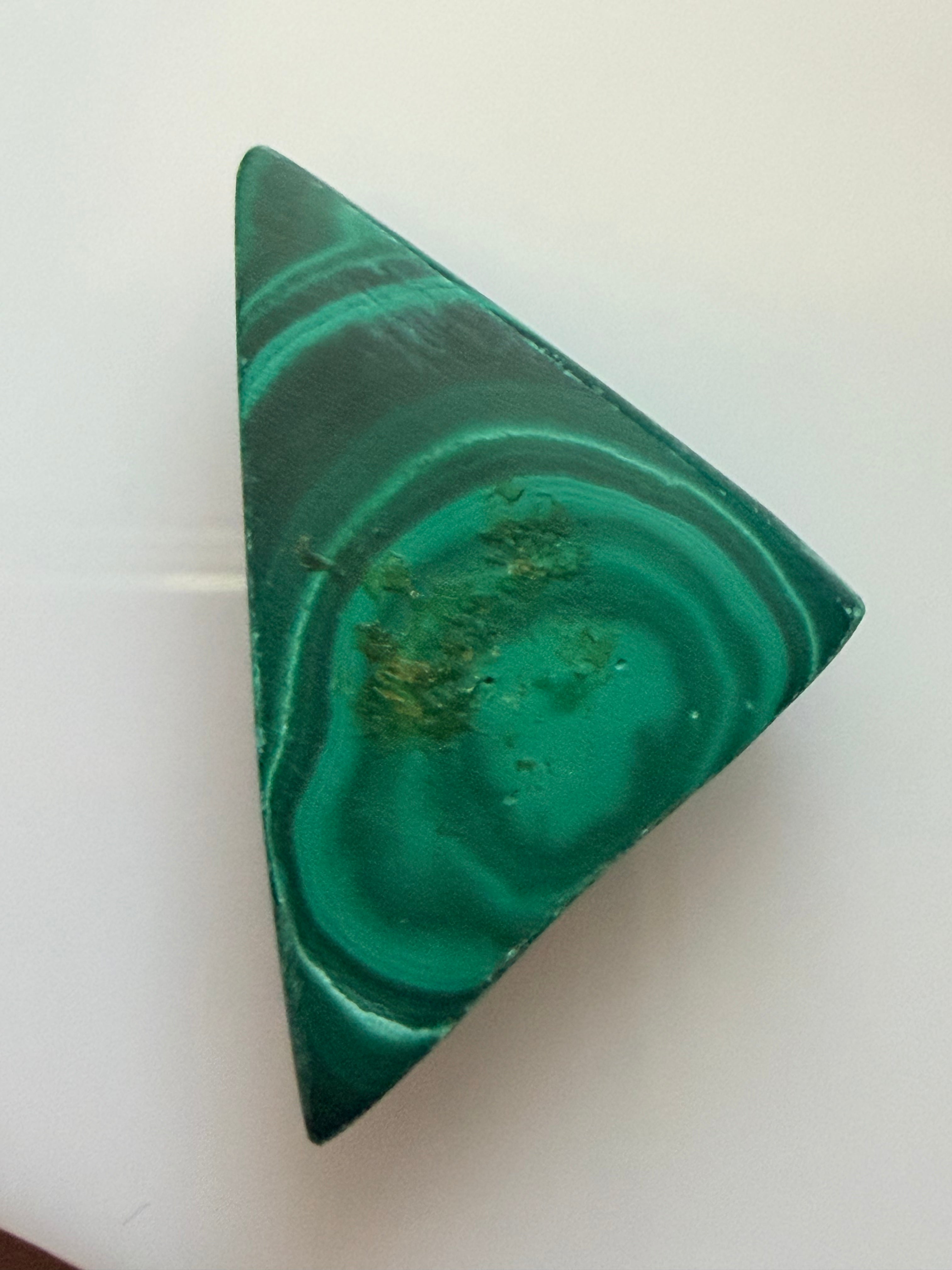Malachite Triangle 27.5x17mm 23.71cts