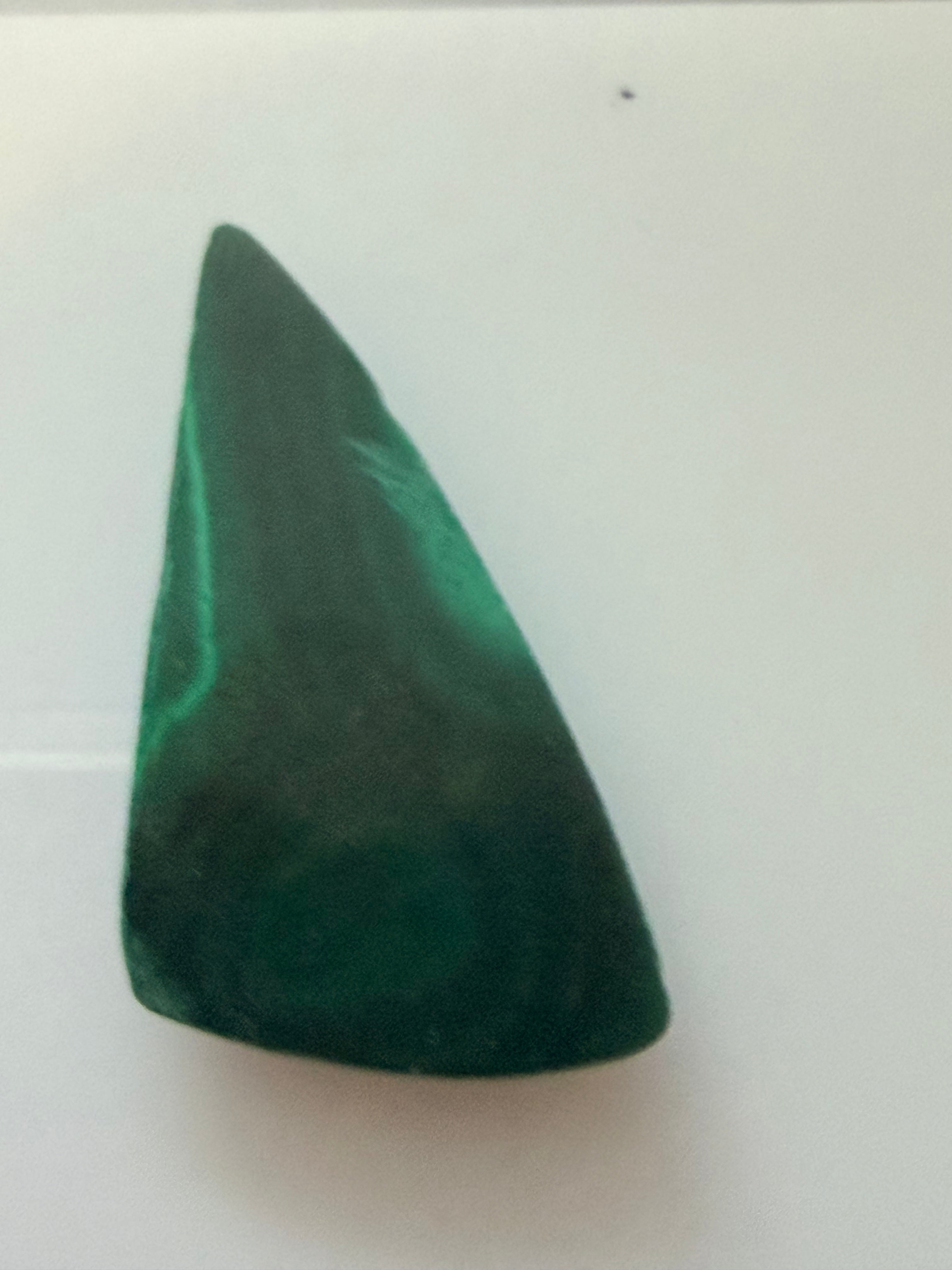 Malachite Triangle 31.6x16mm 19.23cts