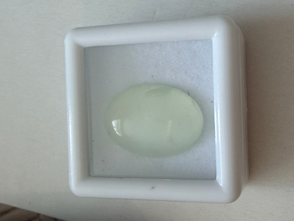 Natural Prehnite Oval 18x13mm 7.54cts – Apple Green