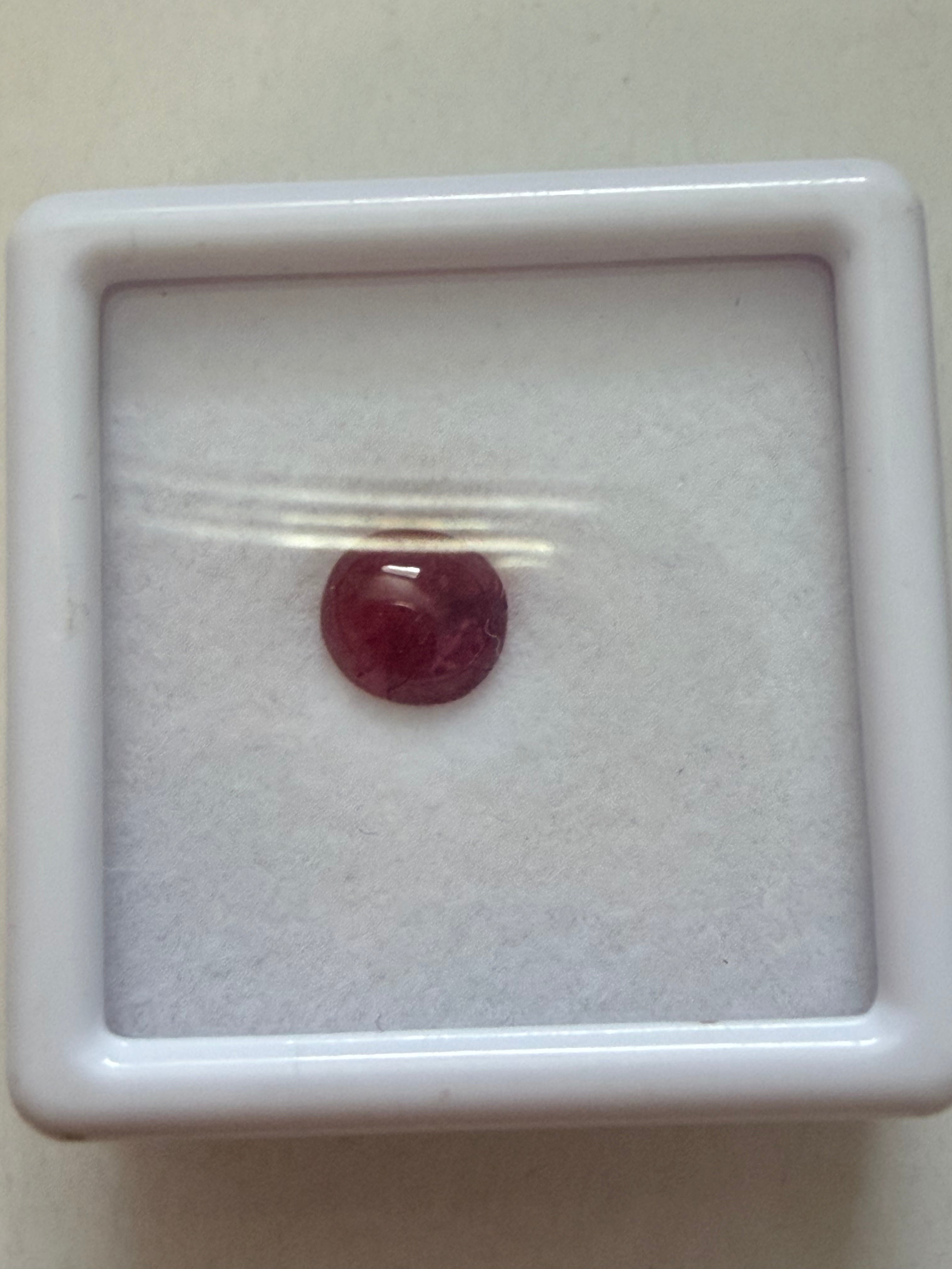 Ruby Red Round Cabochon 5.6mm 1.09ct