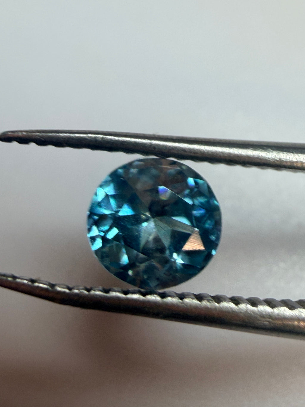 Zircon Blue Round Gemstone 5.7mm 1.00ct