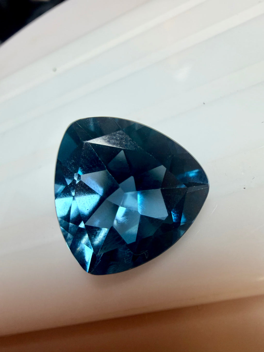 Topaz London Blue Trillion Gemstone 15.8mm 13.78ct