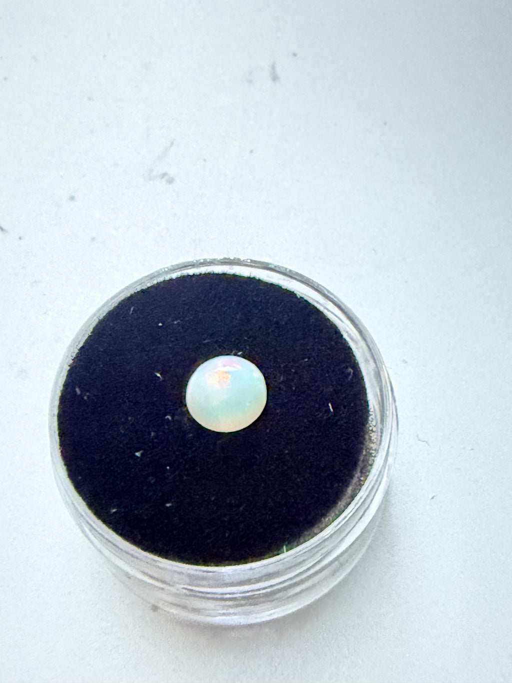 Opal Round 6.4mm 0.70ct