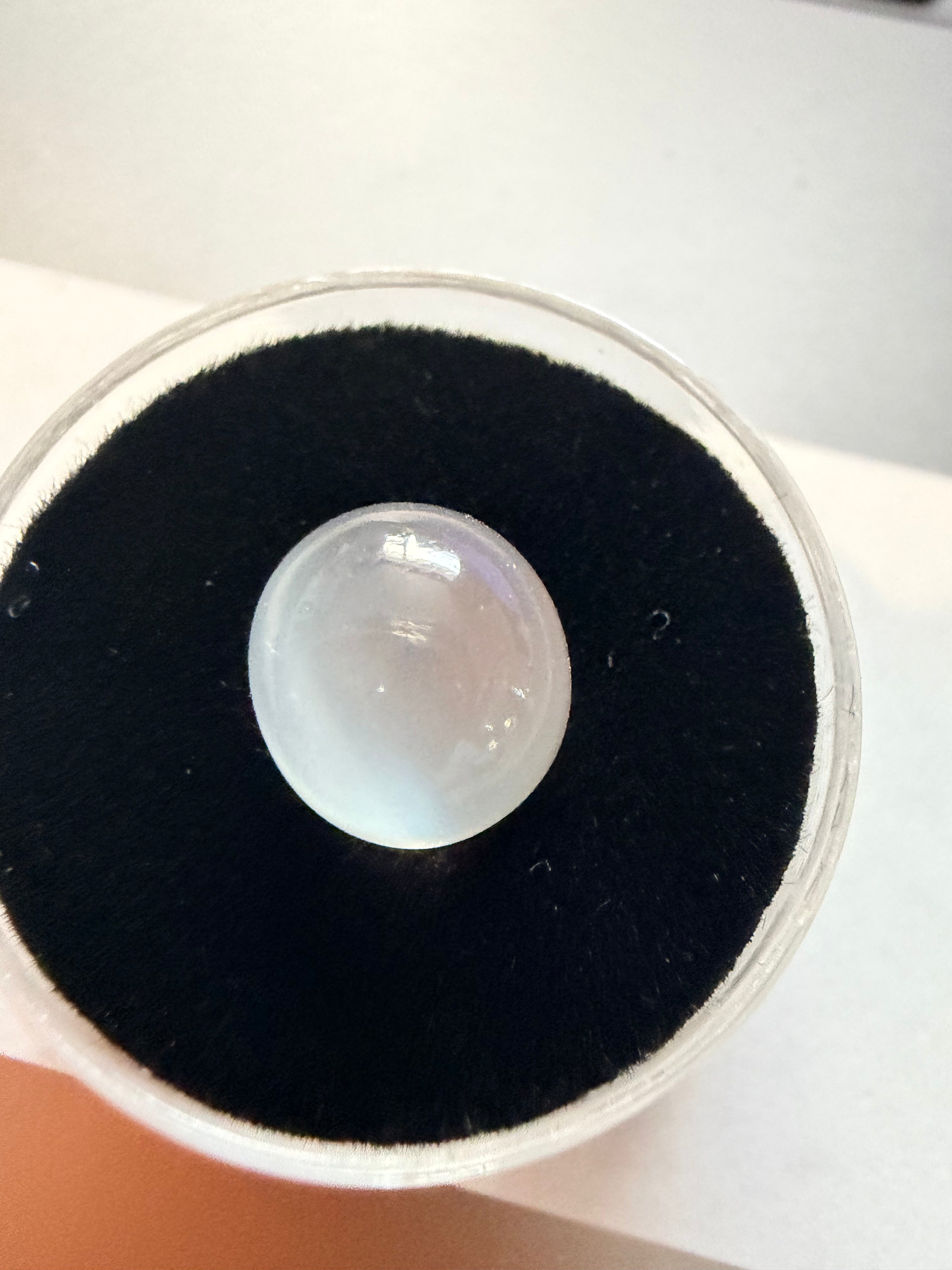 Moonstone Oval 10.9x9.5mm 4.85ct