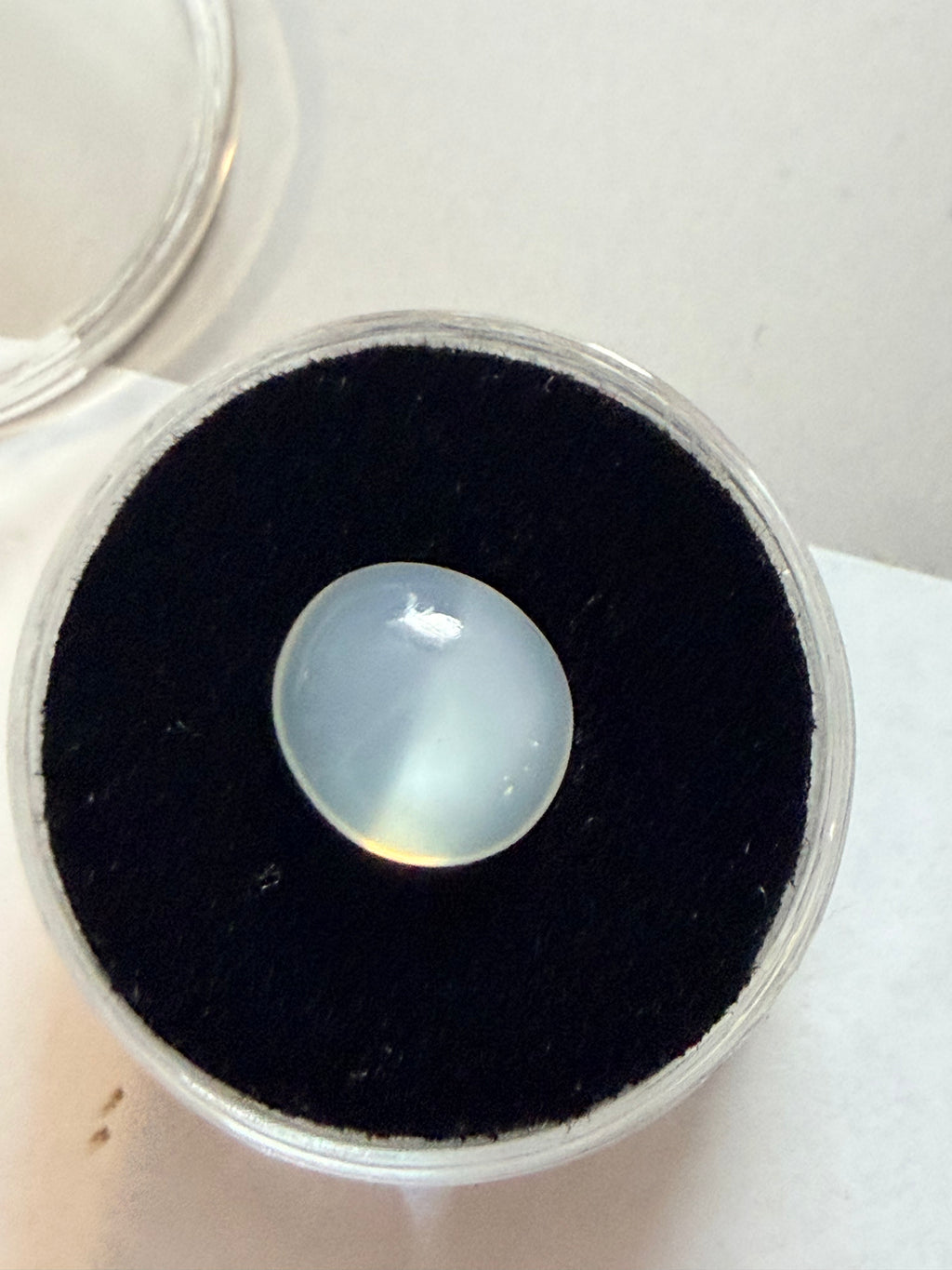 Moonstone Oval 10.3x9.3mm 3.50ct