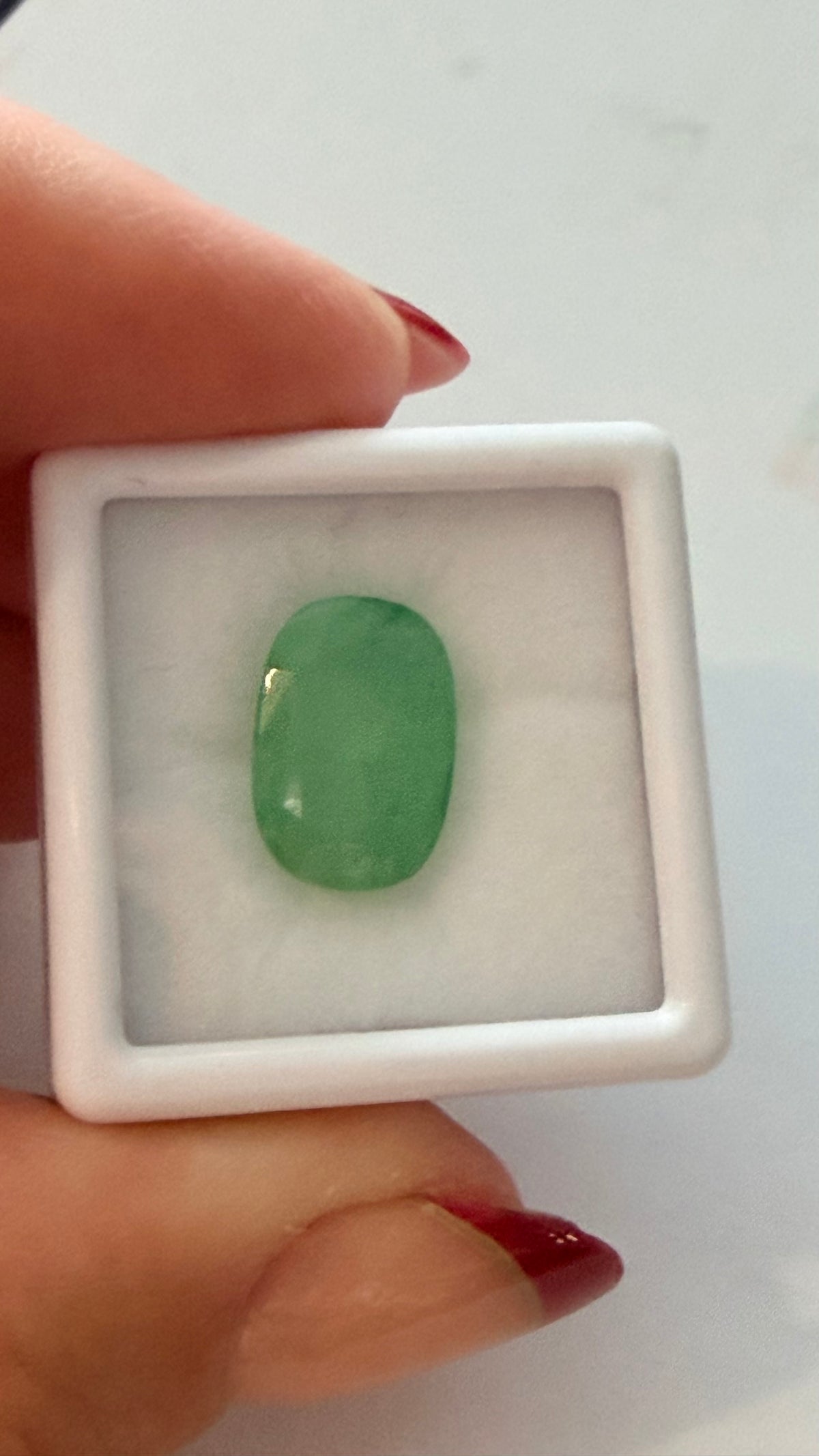 Emerald Oval 12 × 10.5mm 3.75ct