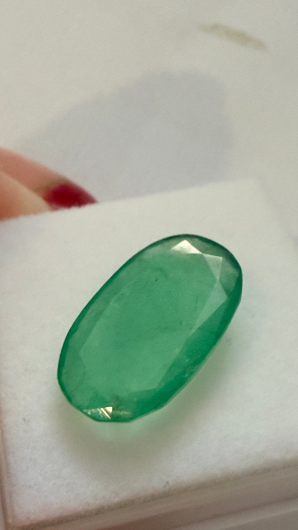 Emerald Large Oval 16 × 9.5mm 4.49ct