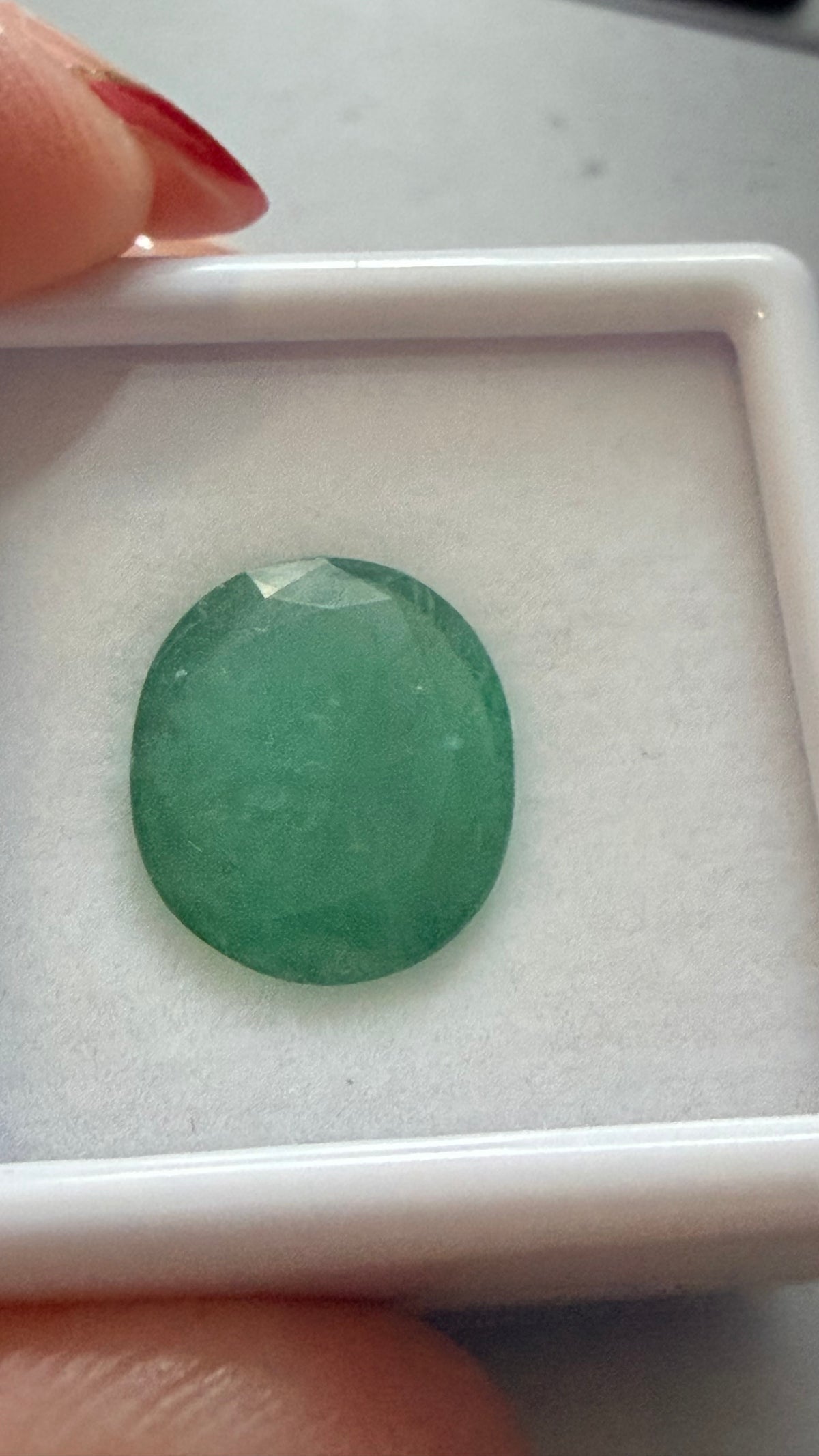 Emerald Oval 12 × 10.5mm 3.75ct