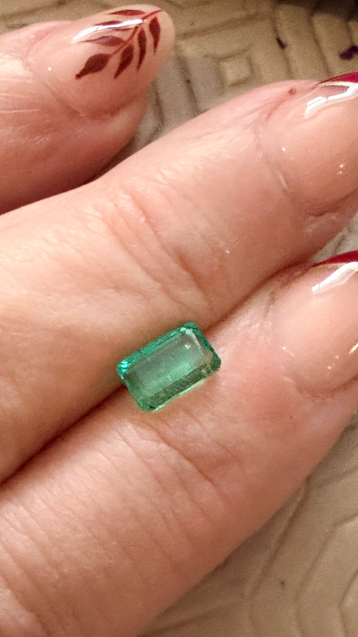 Emerald Cut Emerald 7.6 × 4.9mm 1.18ct