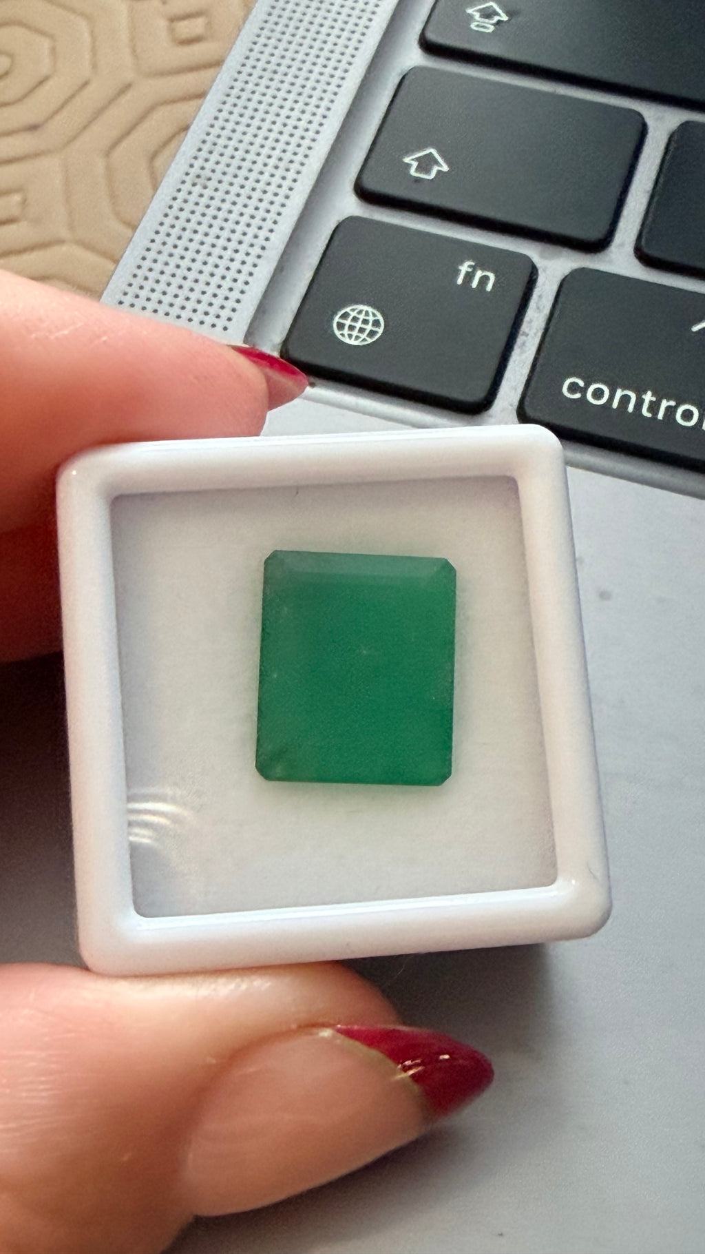 Emerald Rectangle 13mm × 11mm 5.35cts