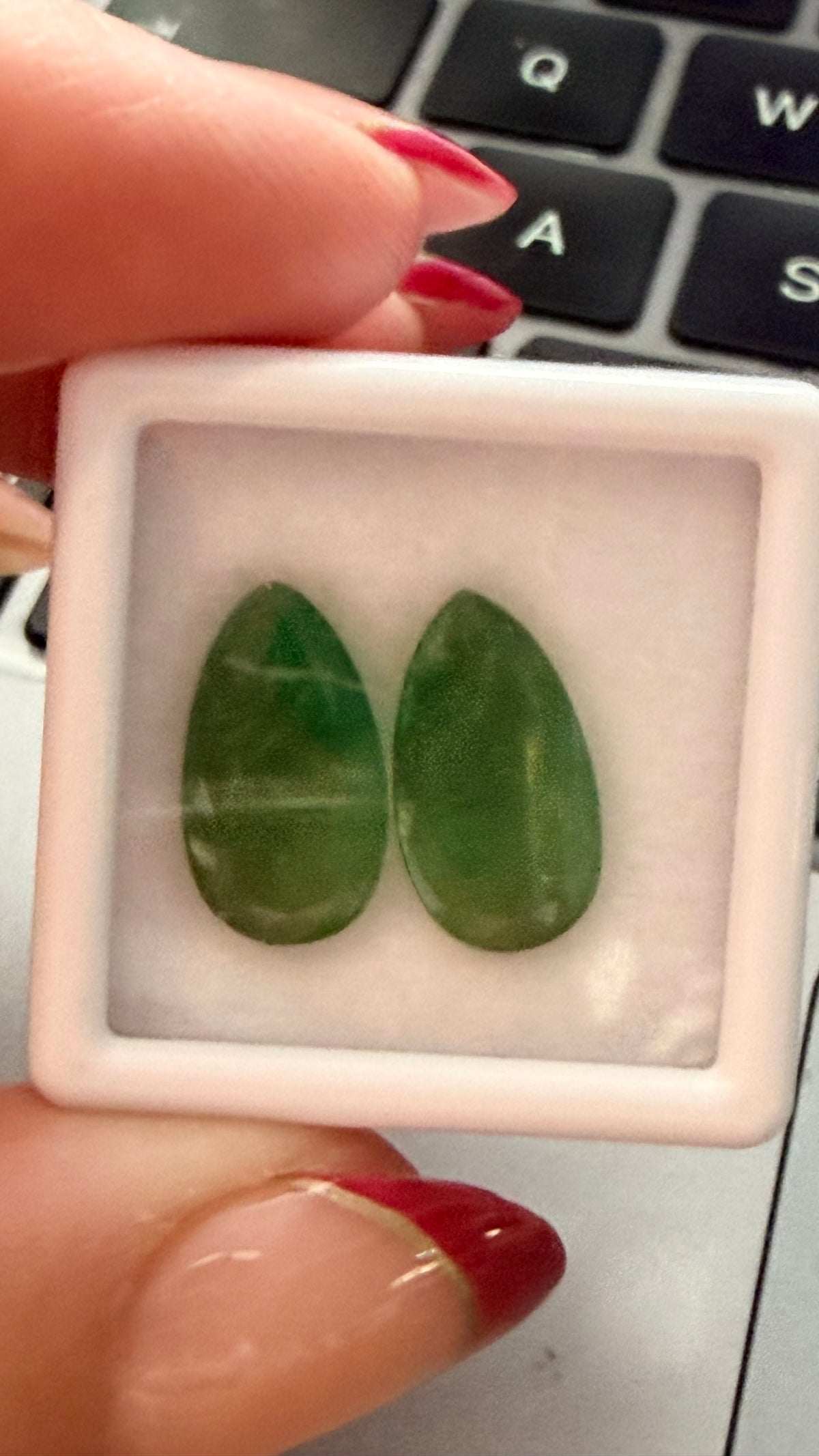 Emerald Nice Colour Pear Shape Pair 14mm × 8mm 6.78ct Total