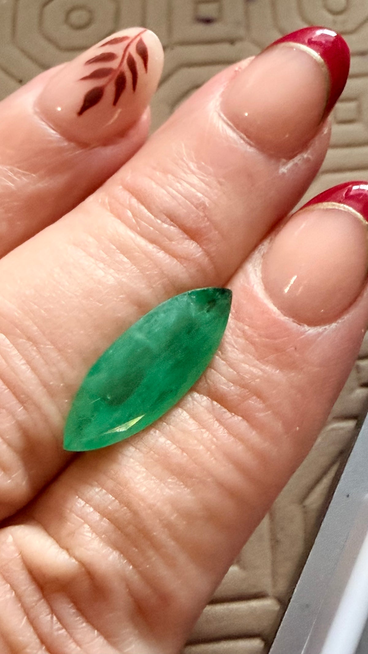 Emerald Marquise 22mm × 9mm 4.98ct