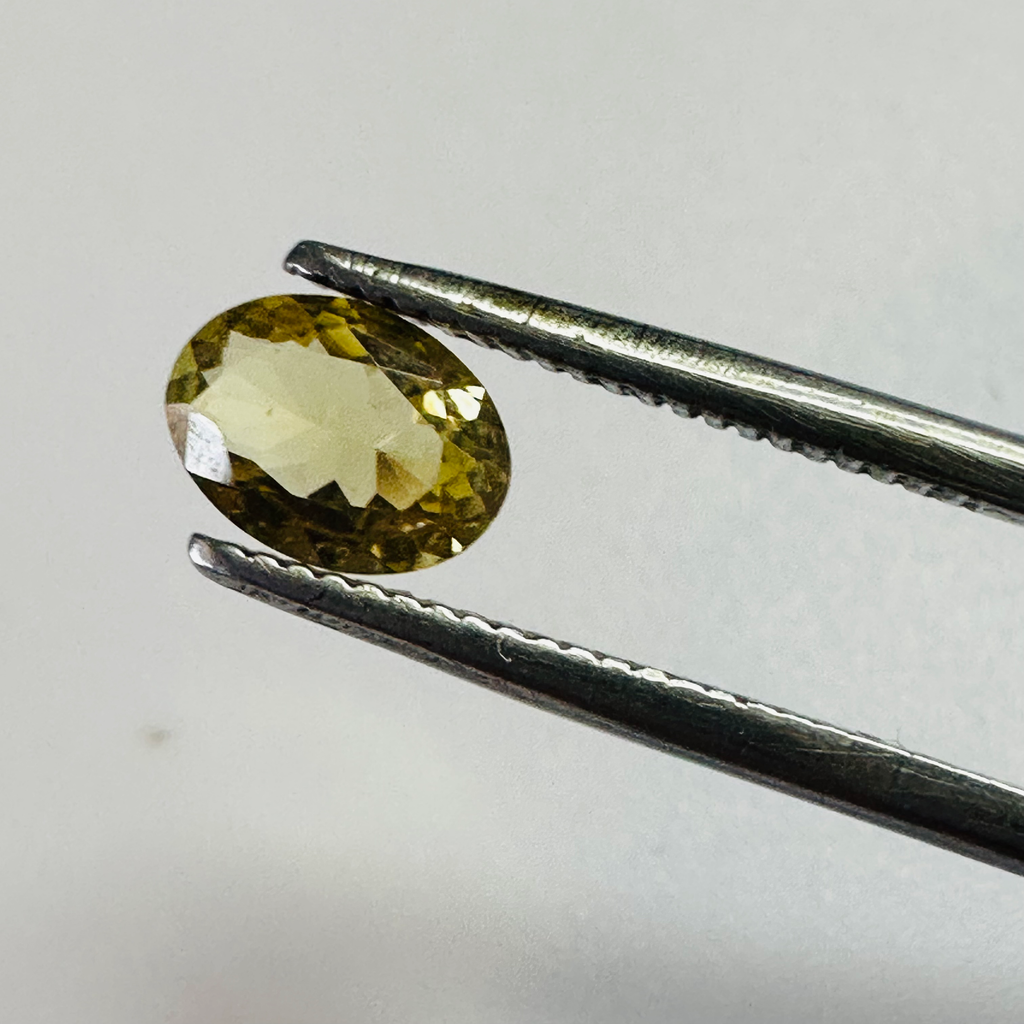 TOURMALINE YELLOW OVAL 6.6MMX4.8MM  0.62CTS image 2