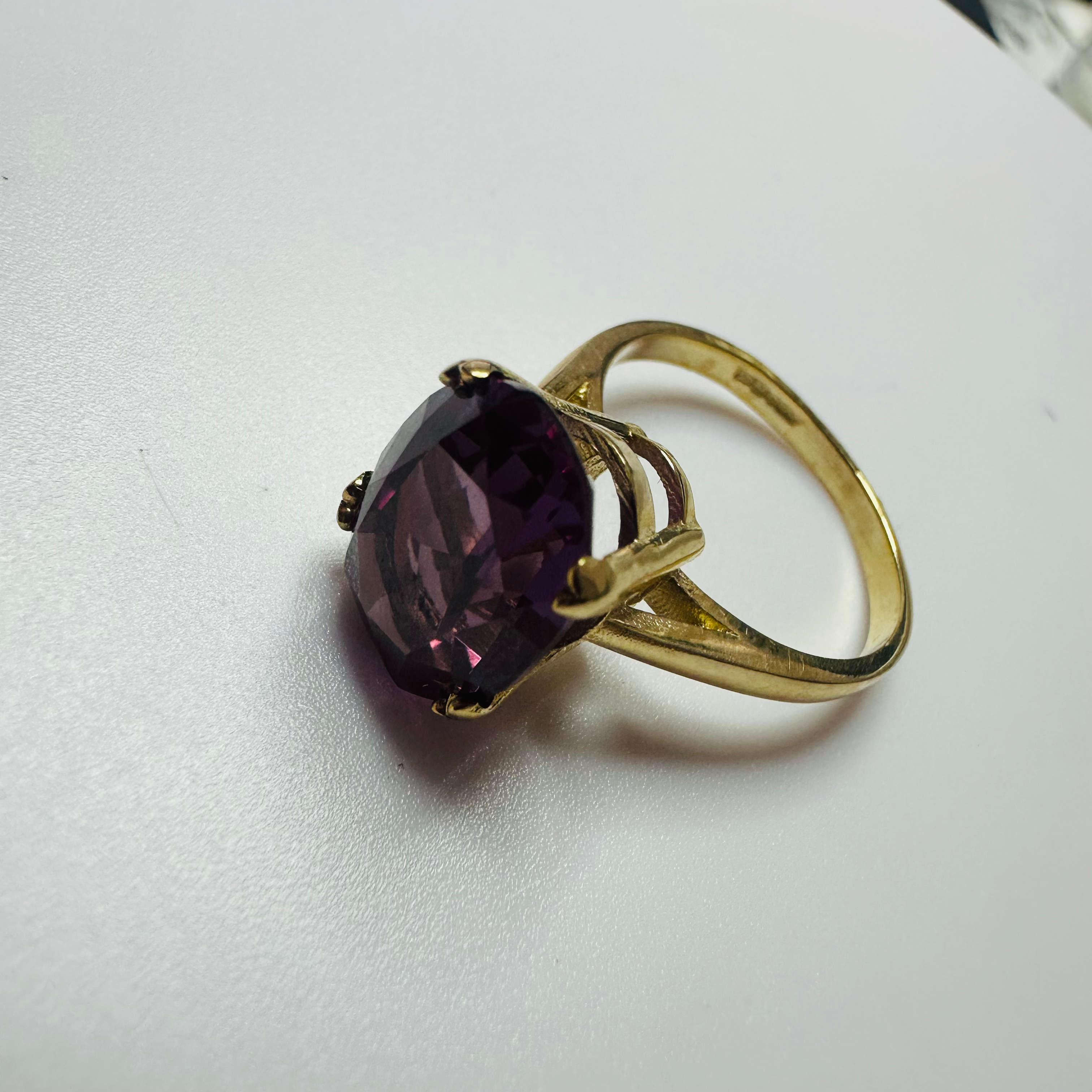 Hand cut Synthetic Sapphire Purple 9ct yellow gold ring size M1/2 image 2
