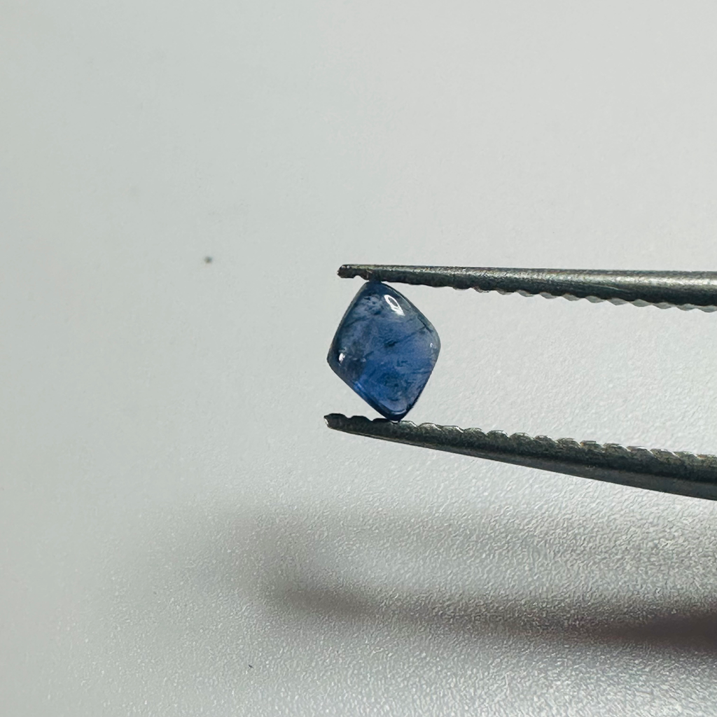BLUE SAPPHIRE CAB  5x4 KITE   0.33CTS image 2