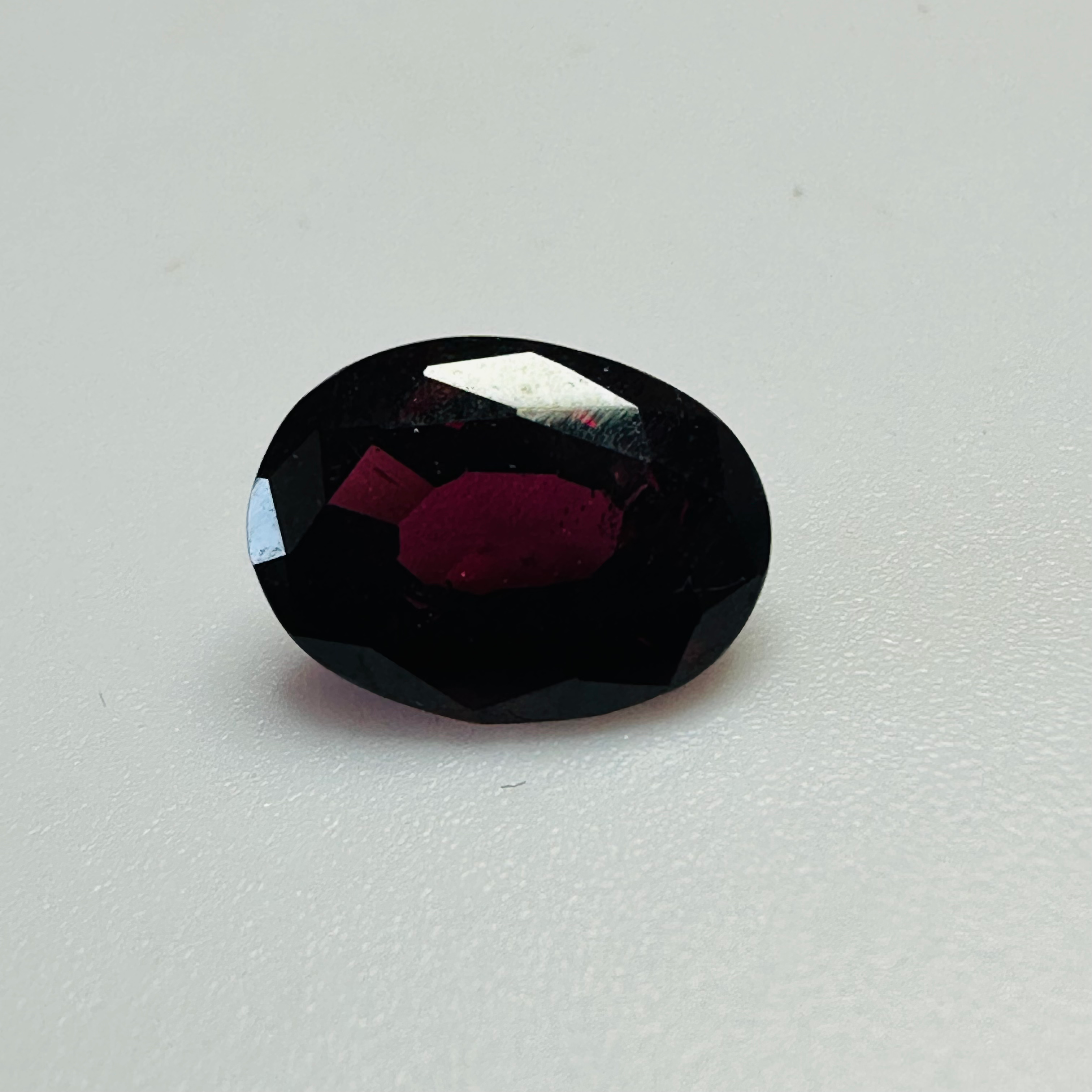 GARNET OVAL 8.7MMx6.5MM   1.90CTS image 2
