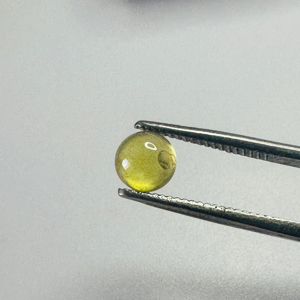 CHRYSOBERYL CATS EYE 5.3MM ROUND  0.80CTS image 4