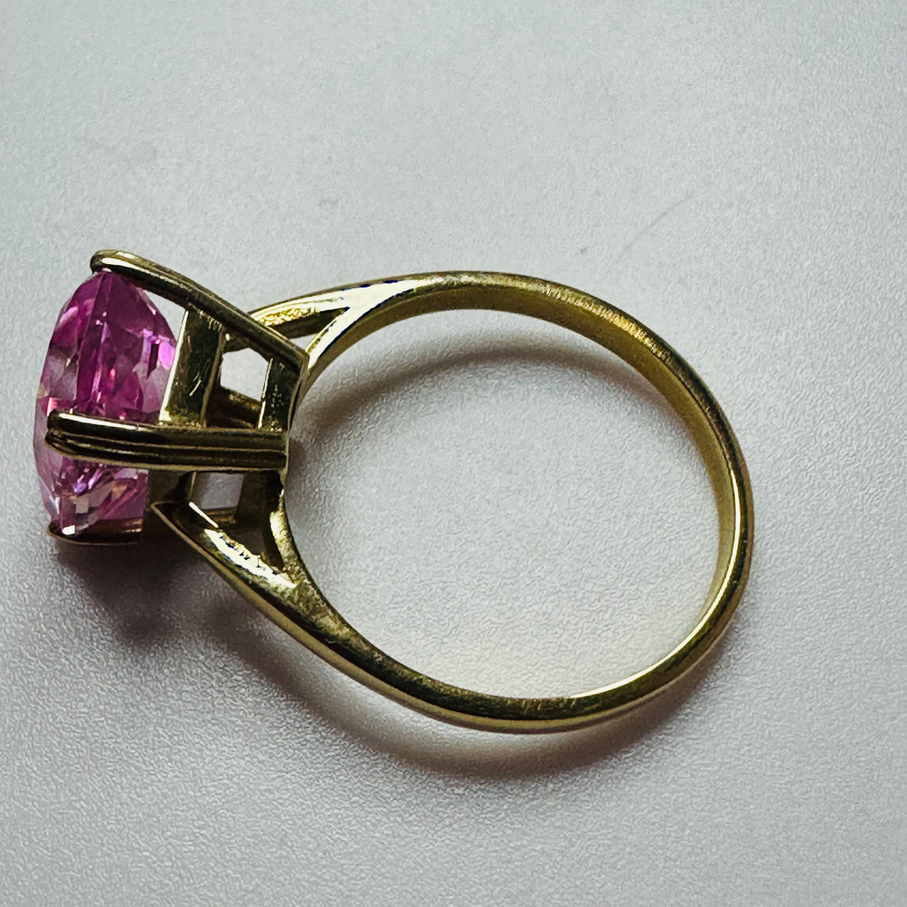 Hand cut Synthetic Sapphire Pink 9ct yellow gold ring size N image 5