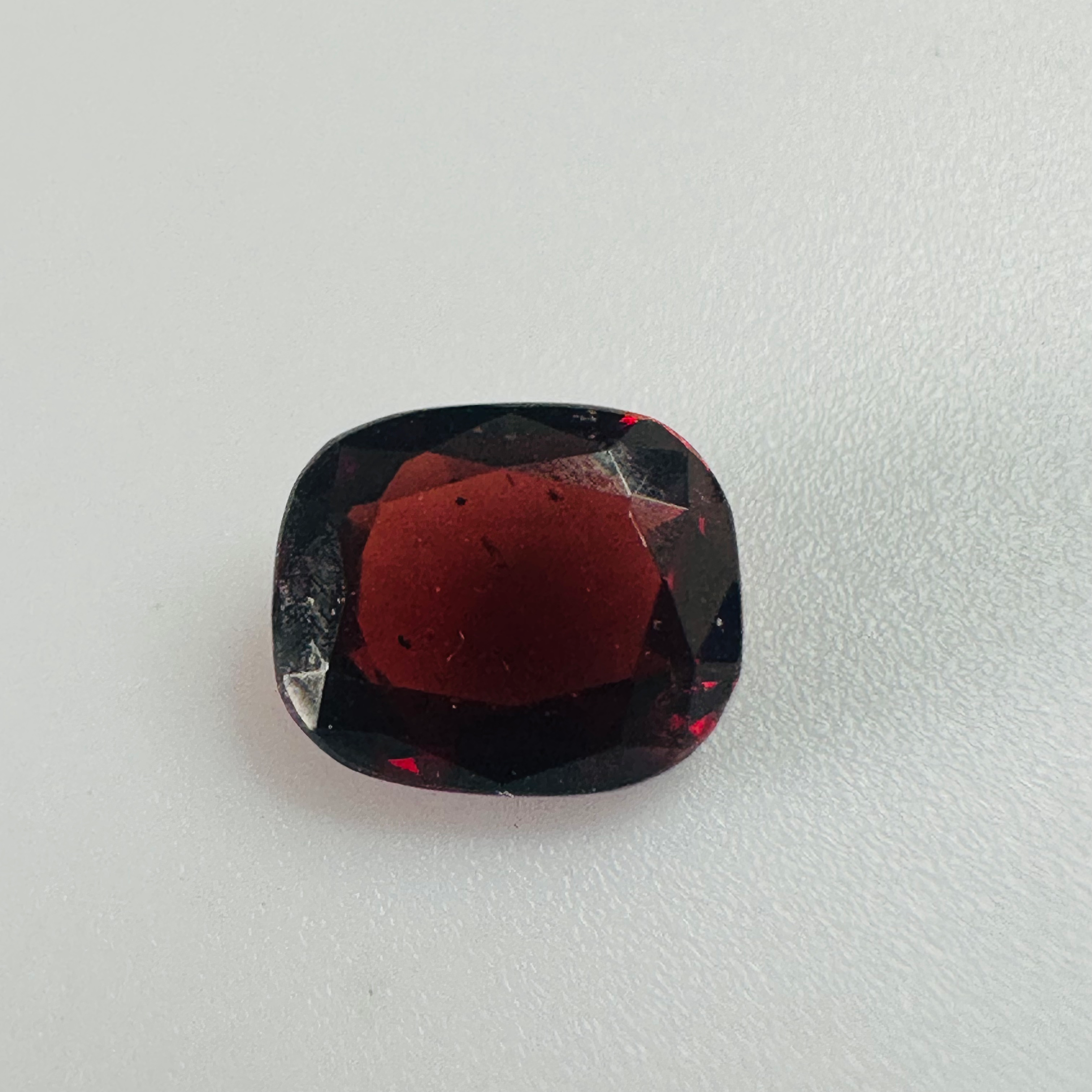 GARNET CUSHION 7.6MMX6.4MM  1.51CTS image 1