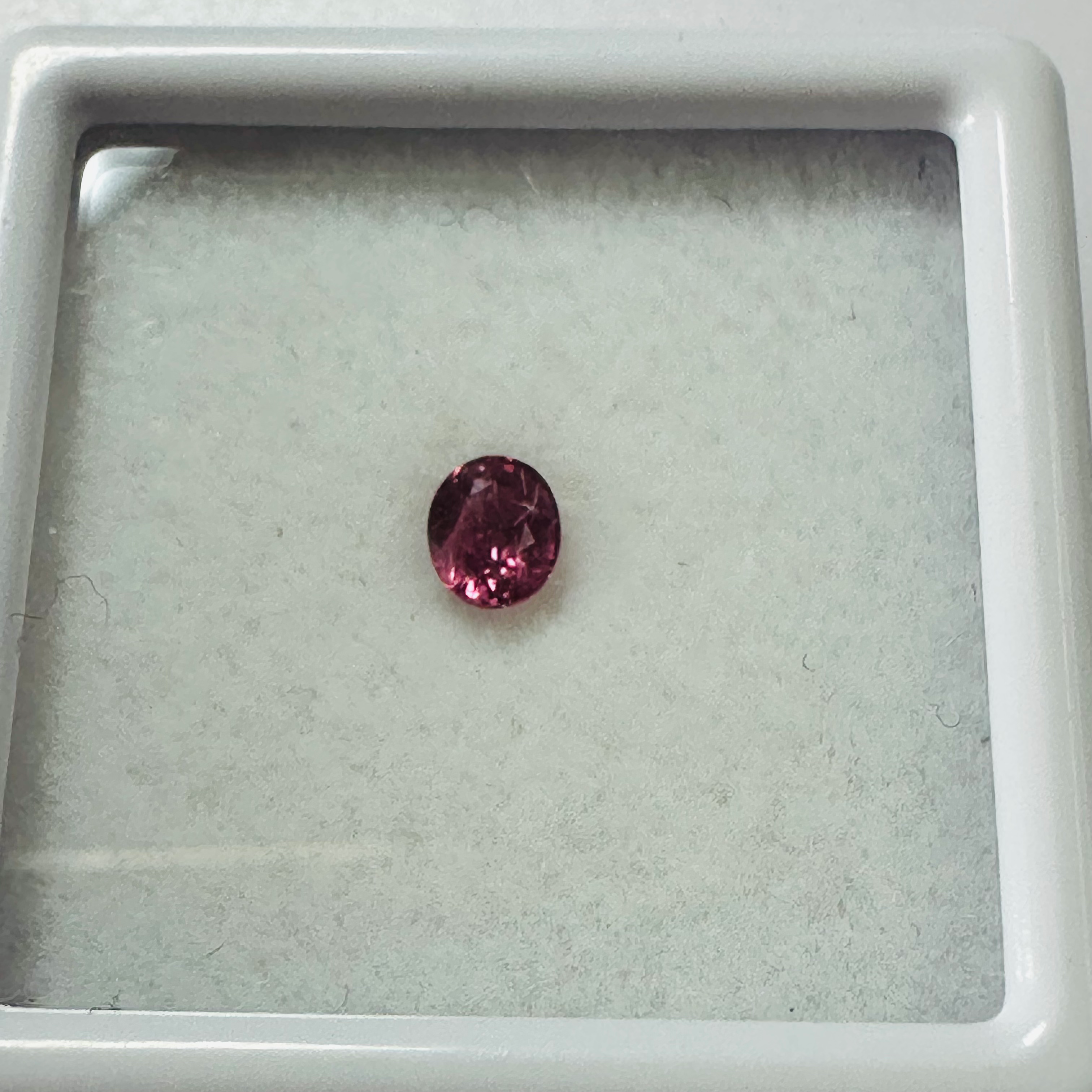 PINK SAPPHIRE OVAL 4MMX3.3MM 0.27CTS image 4
