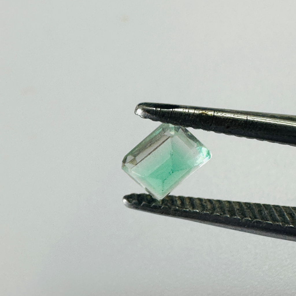 EMERALD 5MMX4.1MM. 0.39CTS image 4