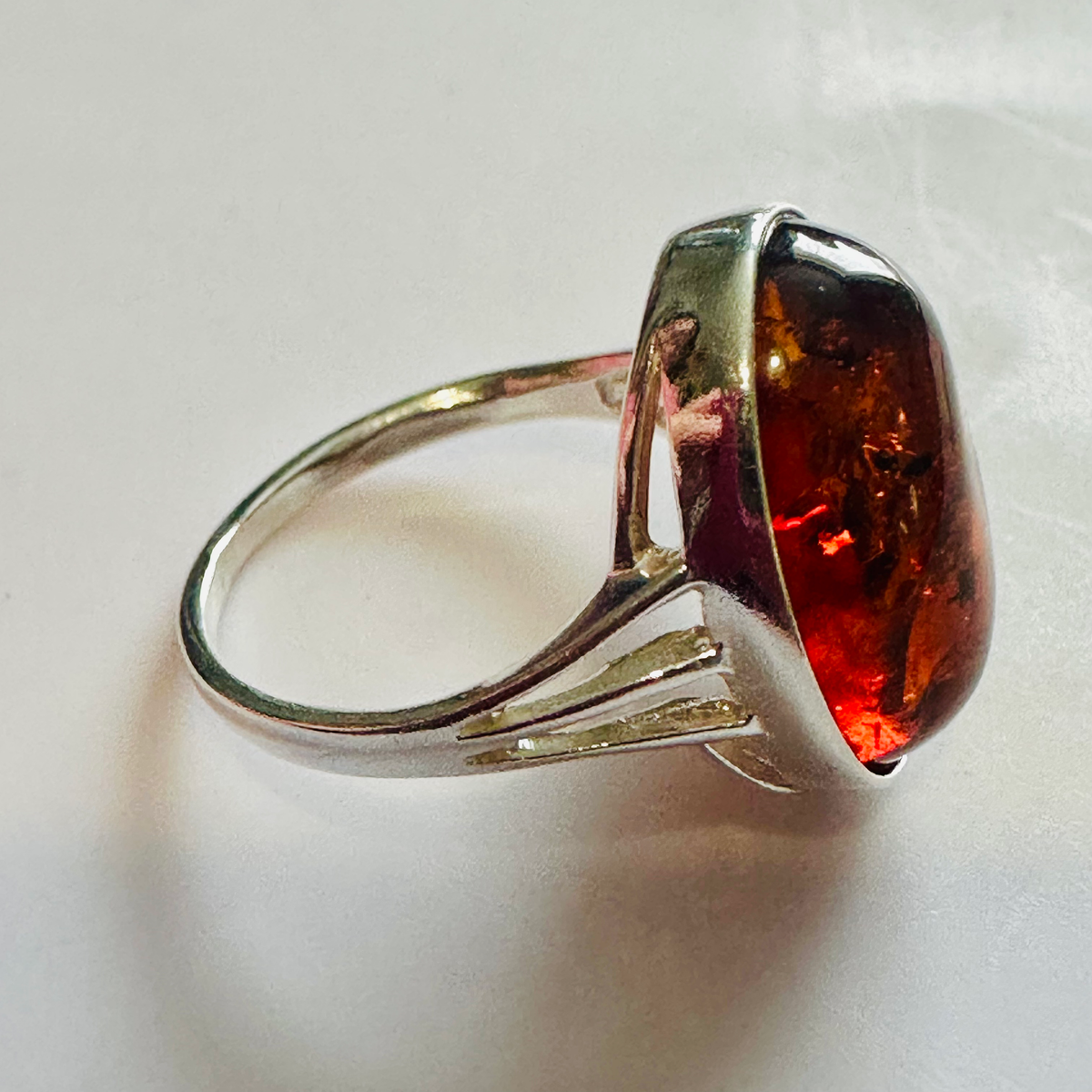 Sterling silver oval Amber gemstone ring size O image 3