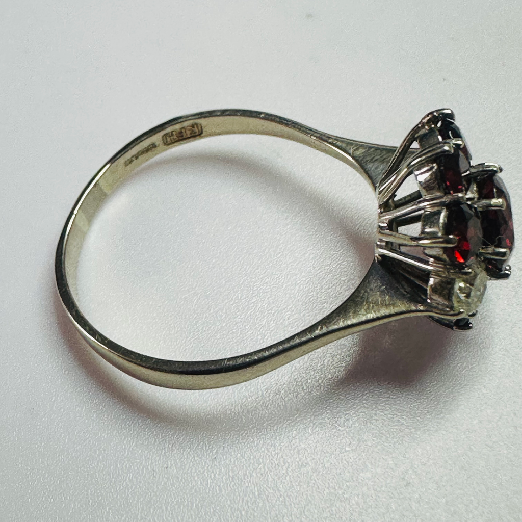 18ct white gold Garnet and Diamond cluster ring size V image 5