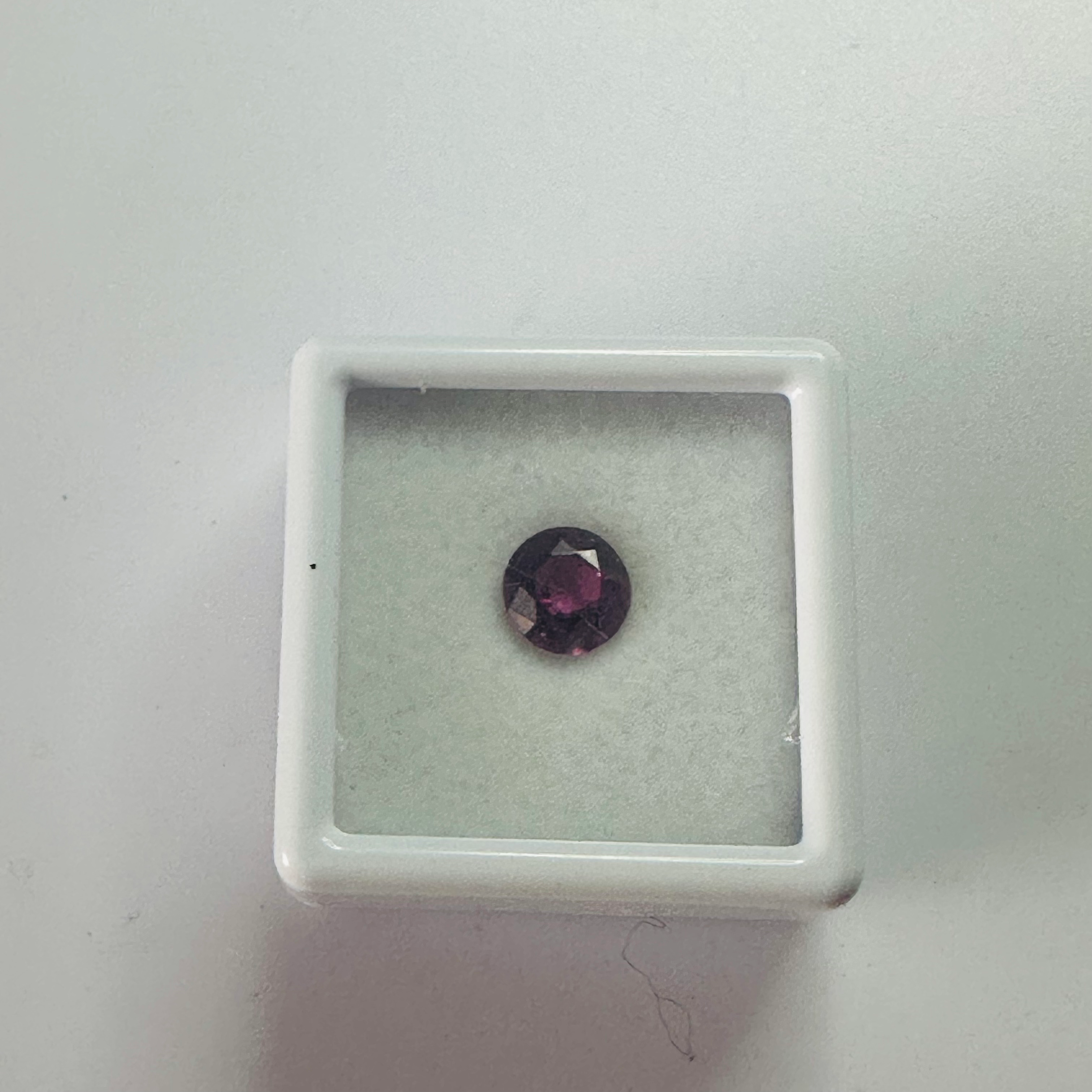 GARNET ROUND RHODOLITE  6.5MM.  1.40CTS image 2
