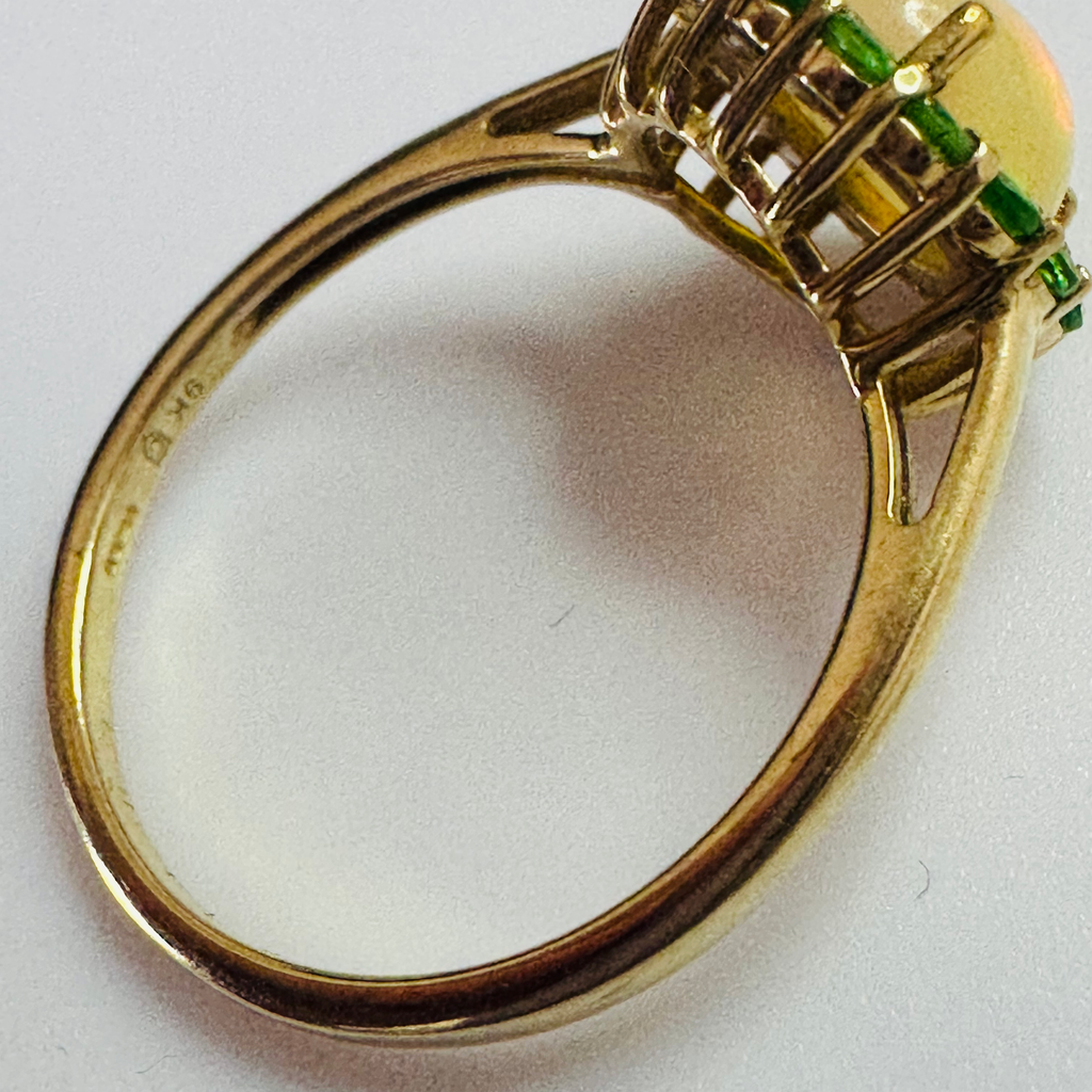 9CT FIRE OPAL AND GREEN GARNET RING SIZE R1/2 image 4