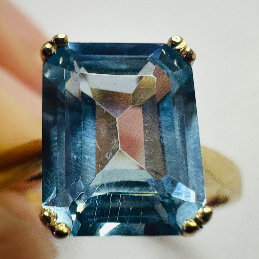 Hand cut Synthetic Spinal Ocean Blue 9ct yellow gold ring size N1/2 image 7