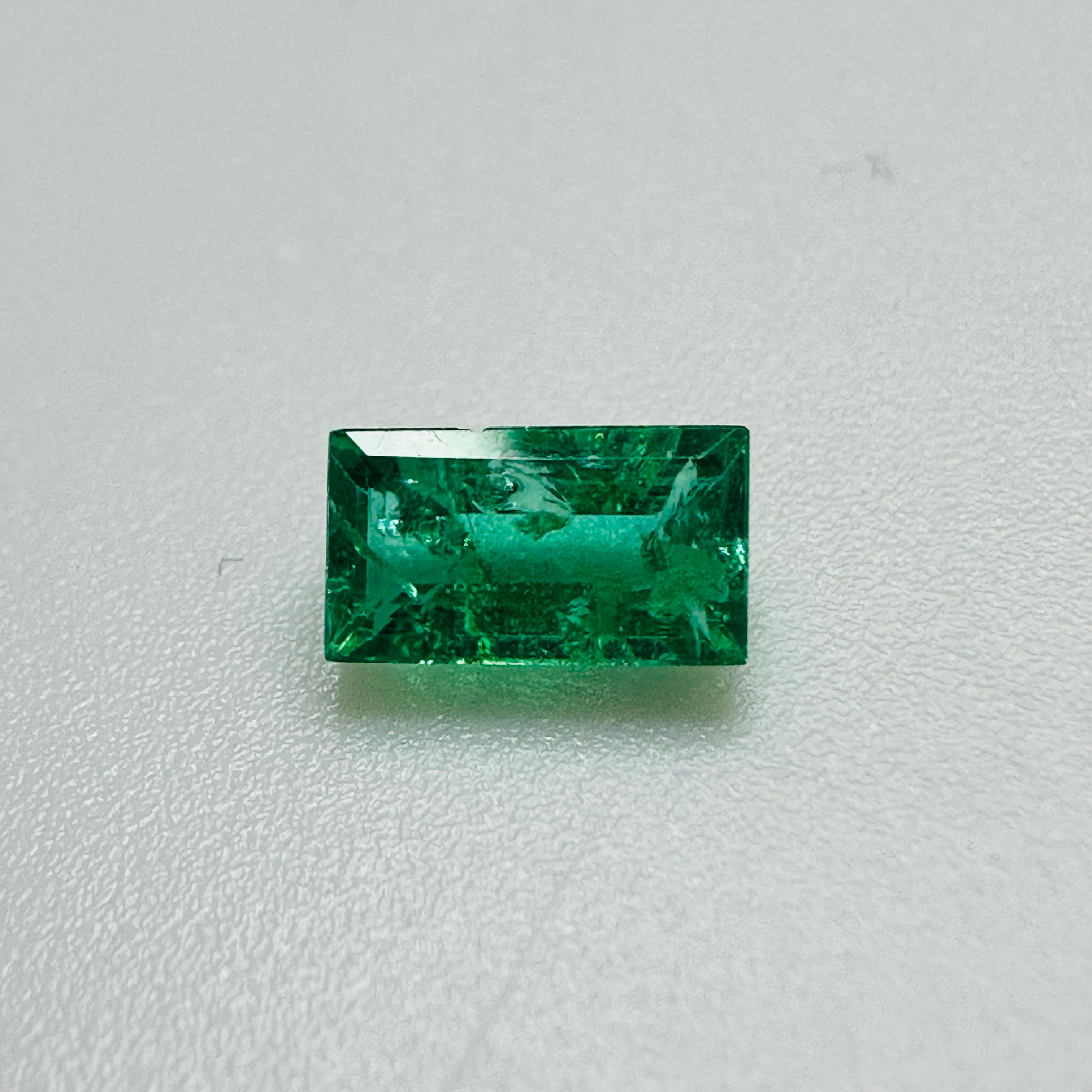 EMERALD BAGETTE 6MM X 3.3MM 0.45CTS image 1