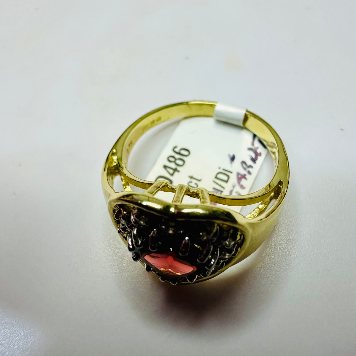 NEW 9ct Garnet and Diamond Heart Ring Size P image 4