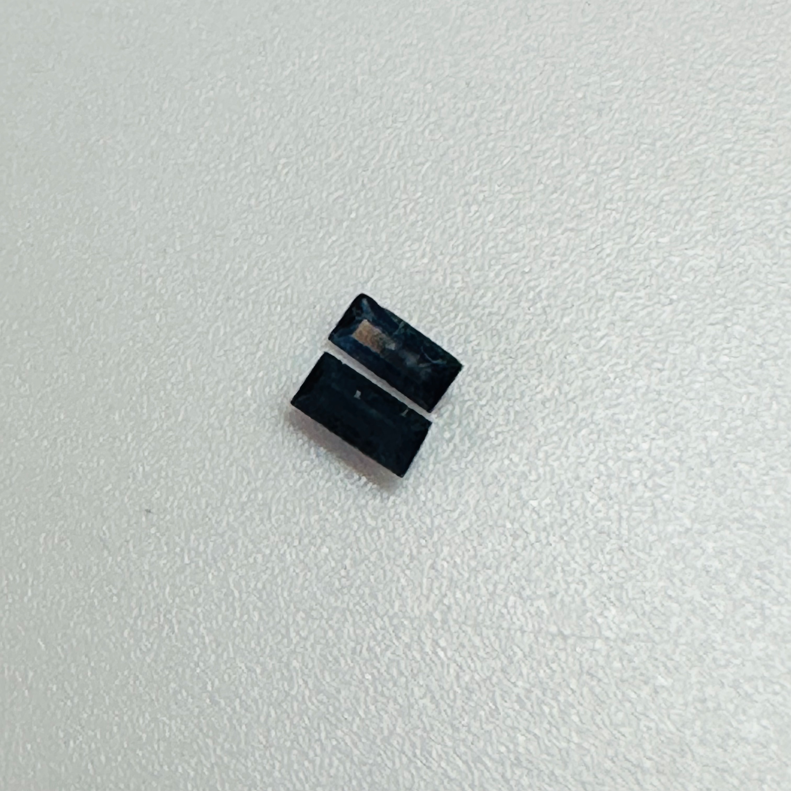 BLUE SAPPHIRE 3.9MM X 1.9MM     0.21CTS image 1