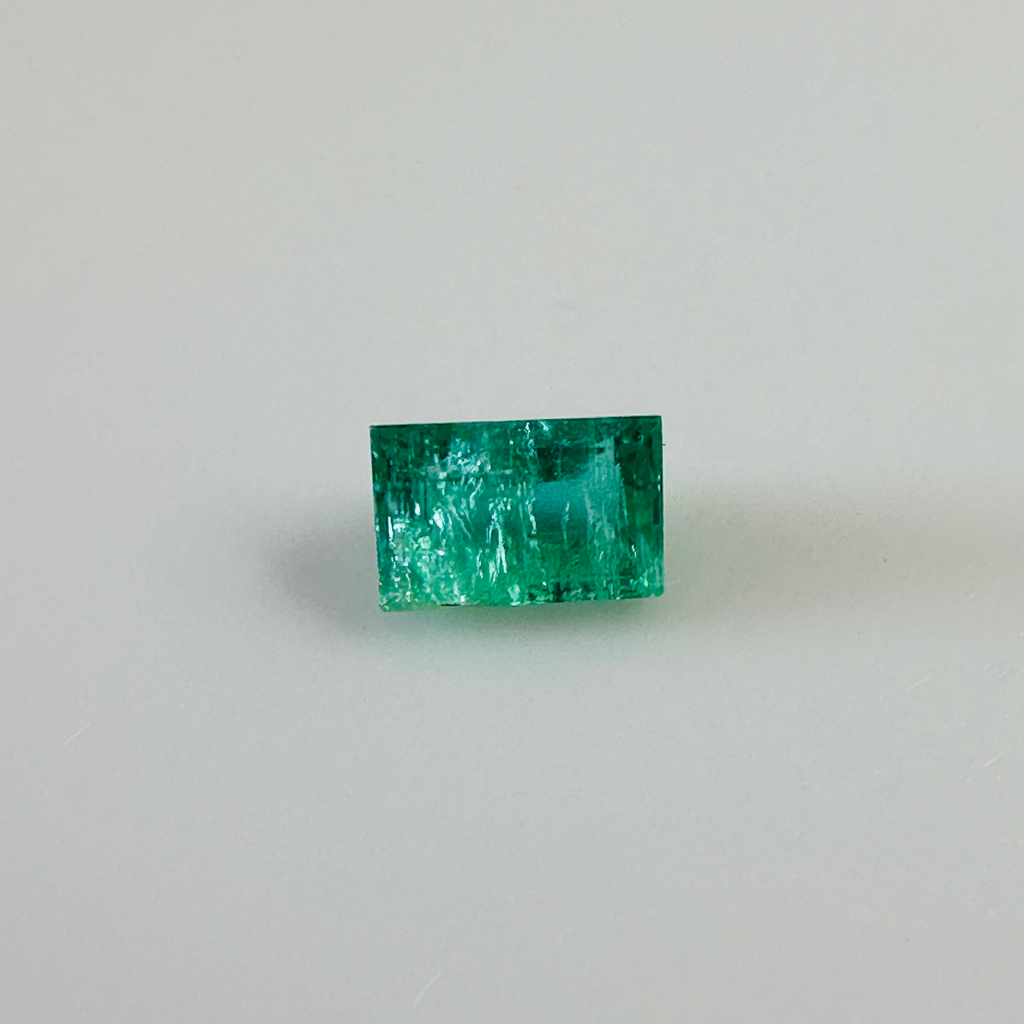 EMERALD OCTAGON 6MM X  4MM 0.78CTS image 1