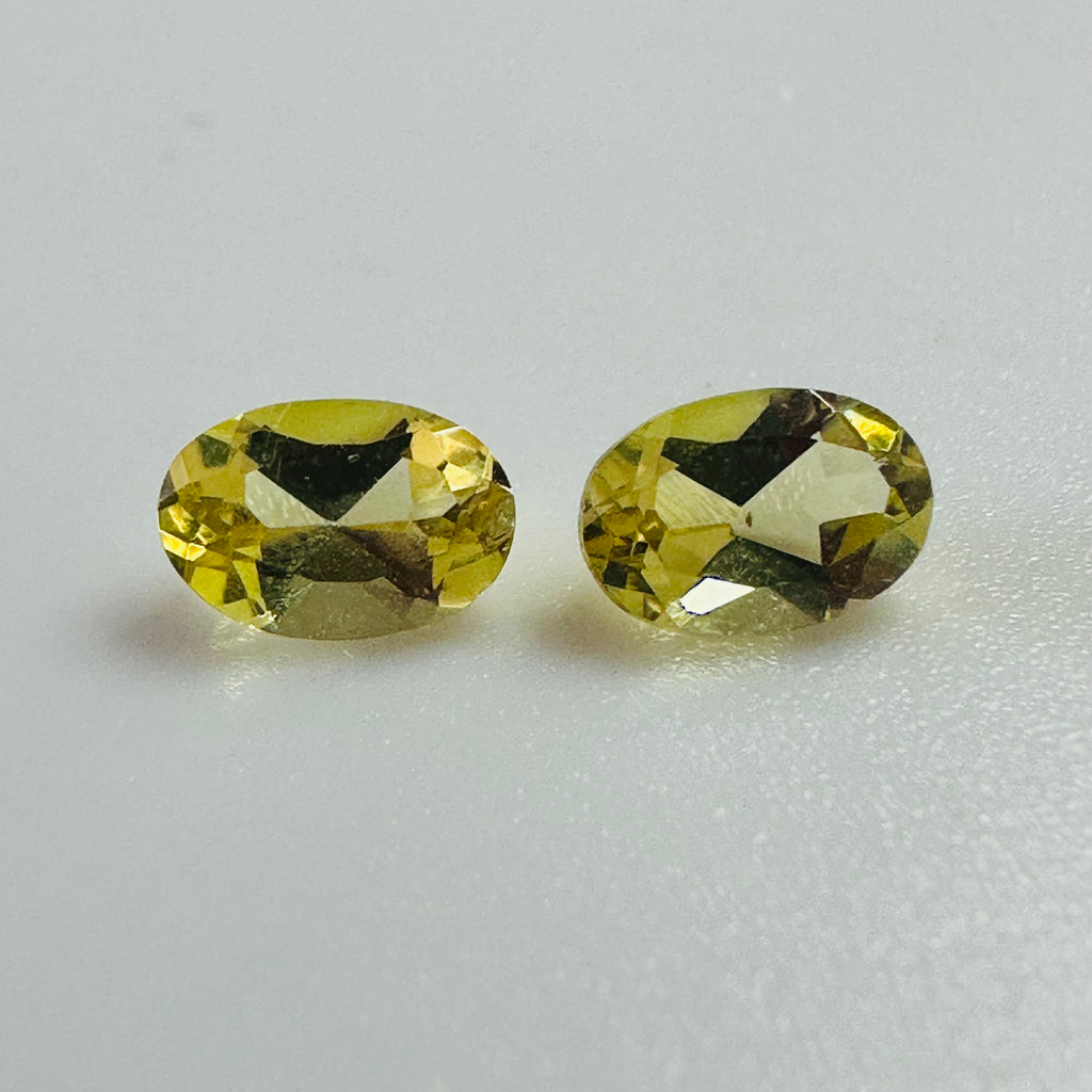 BERYL YELLOW OVAL PAIR  6MMX4MM  0.91CTS image 0