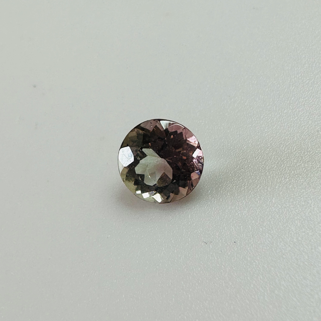 TOURMALINE BI COLOUR ROUND  6MM   0.86CTS image 0