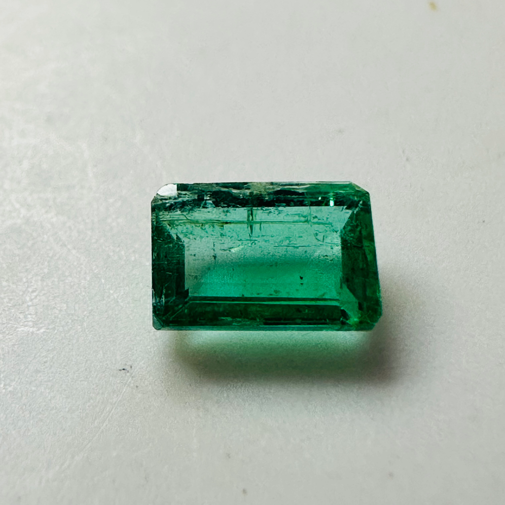 EMERALD OCTAGON 6MM X  4MM  0.63CTS image 3