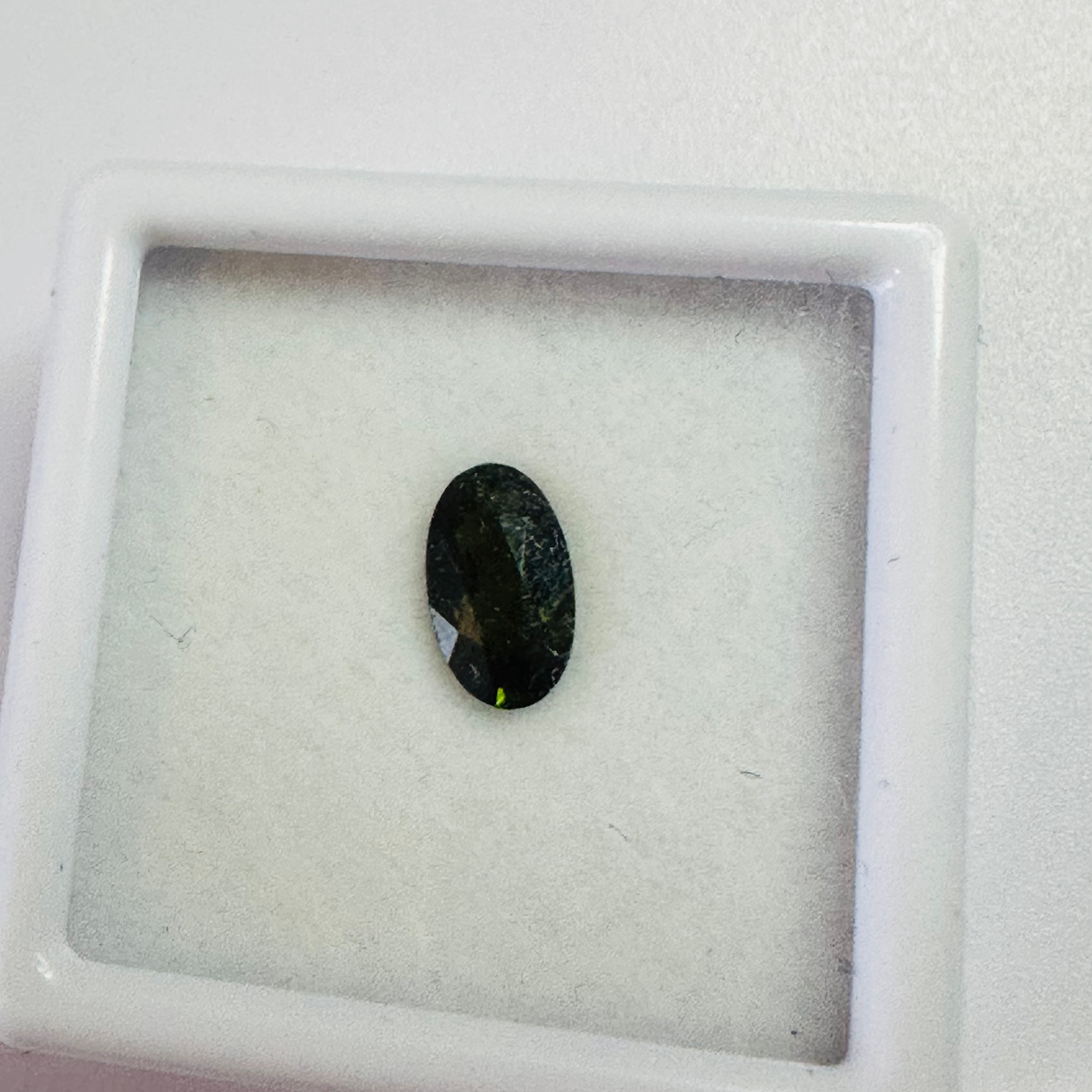 TOURMALINE GREEN  OVAL 7.7MMX4.6MM   0.60CTS image 2