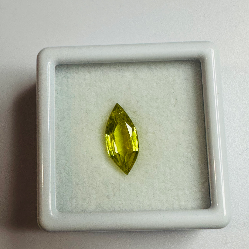 TOURMALINE YELLOW MARQUISE  11MMX5MM  1.44CTS image 2