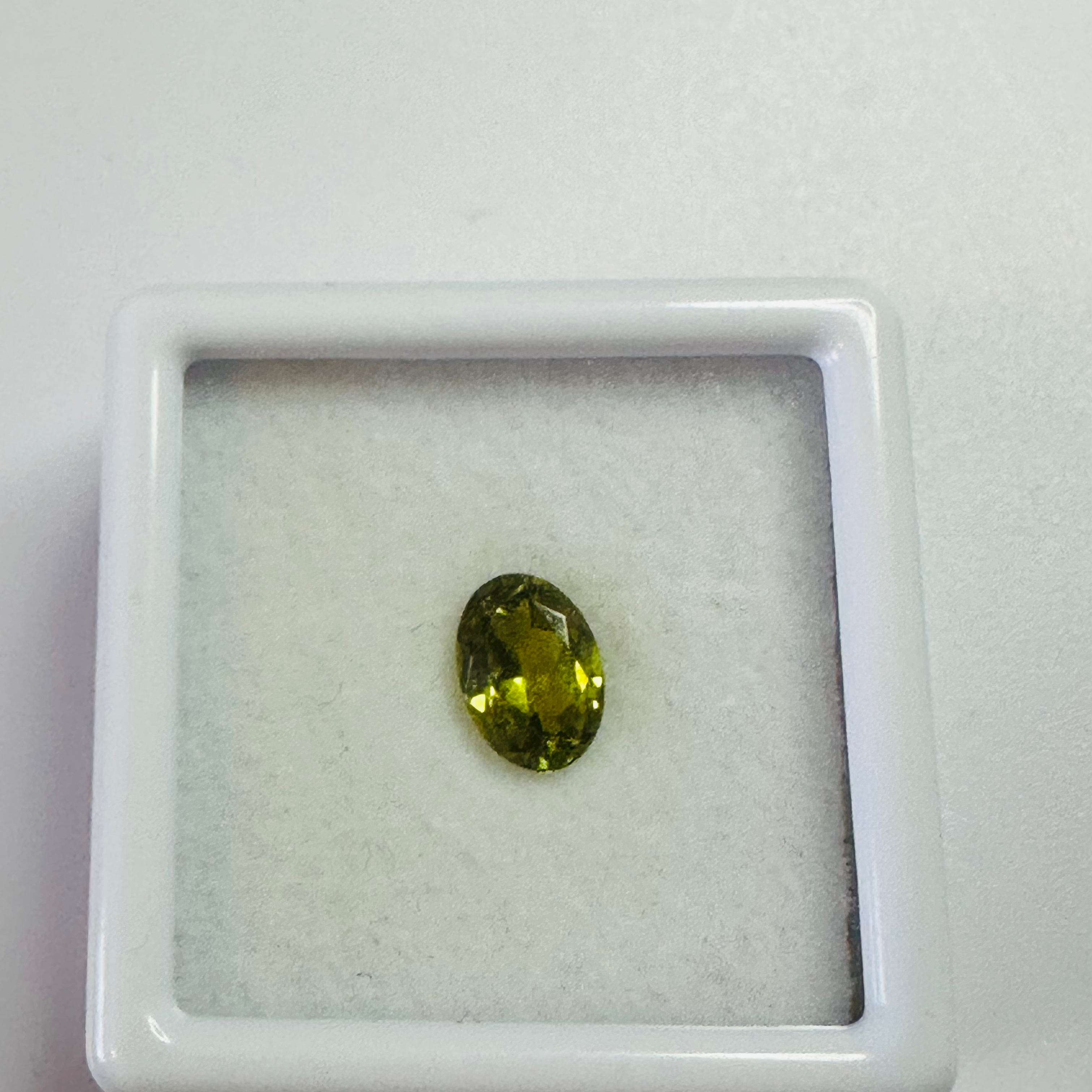 TOURMALINE GREEN OVAL  7.1MMX4.9MM  0.96CTS image 2
