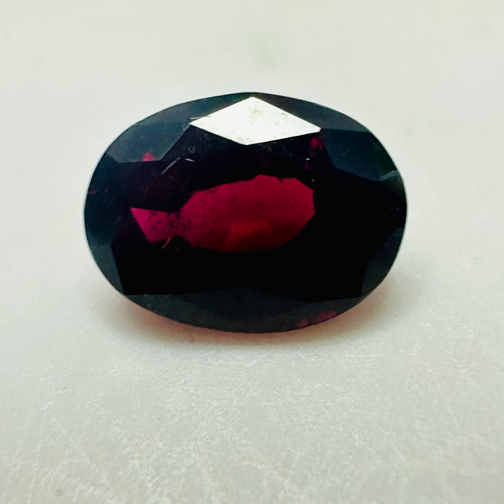 GARNET OVAL 8.7MMx6.5MM   1.90CTS image 0