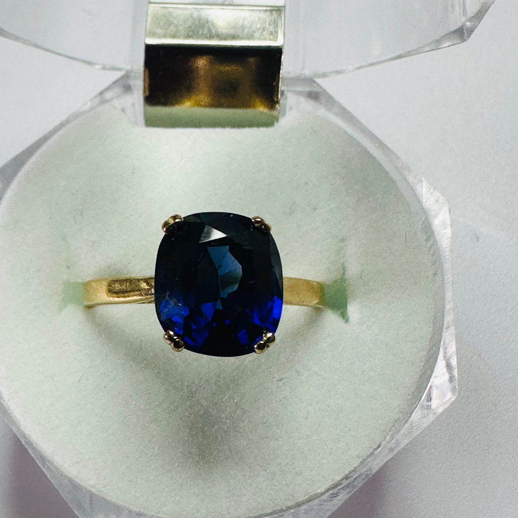 Hand cut Synthetic Sapphire Royal Blue Yellow 9ct yellow gold ring size N image 5