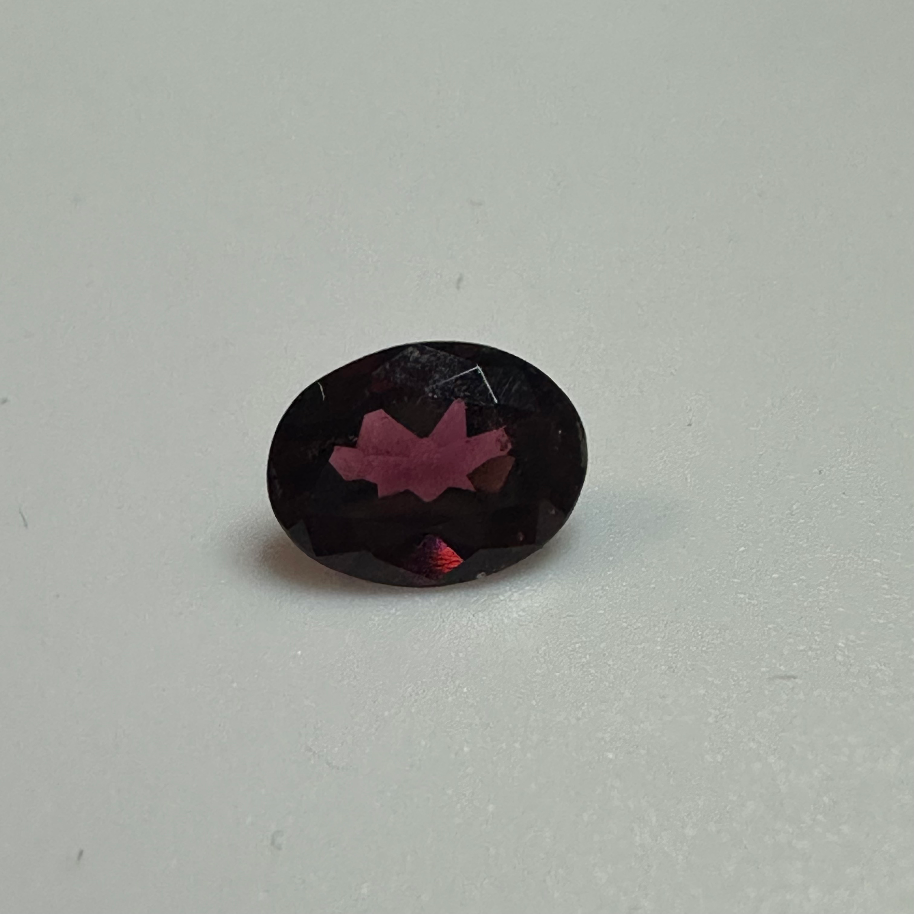 GARNET OVAL 9MMX7MM   1.90CTS image 3